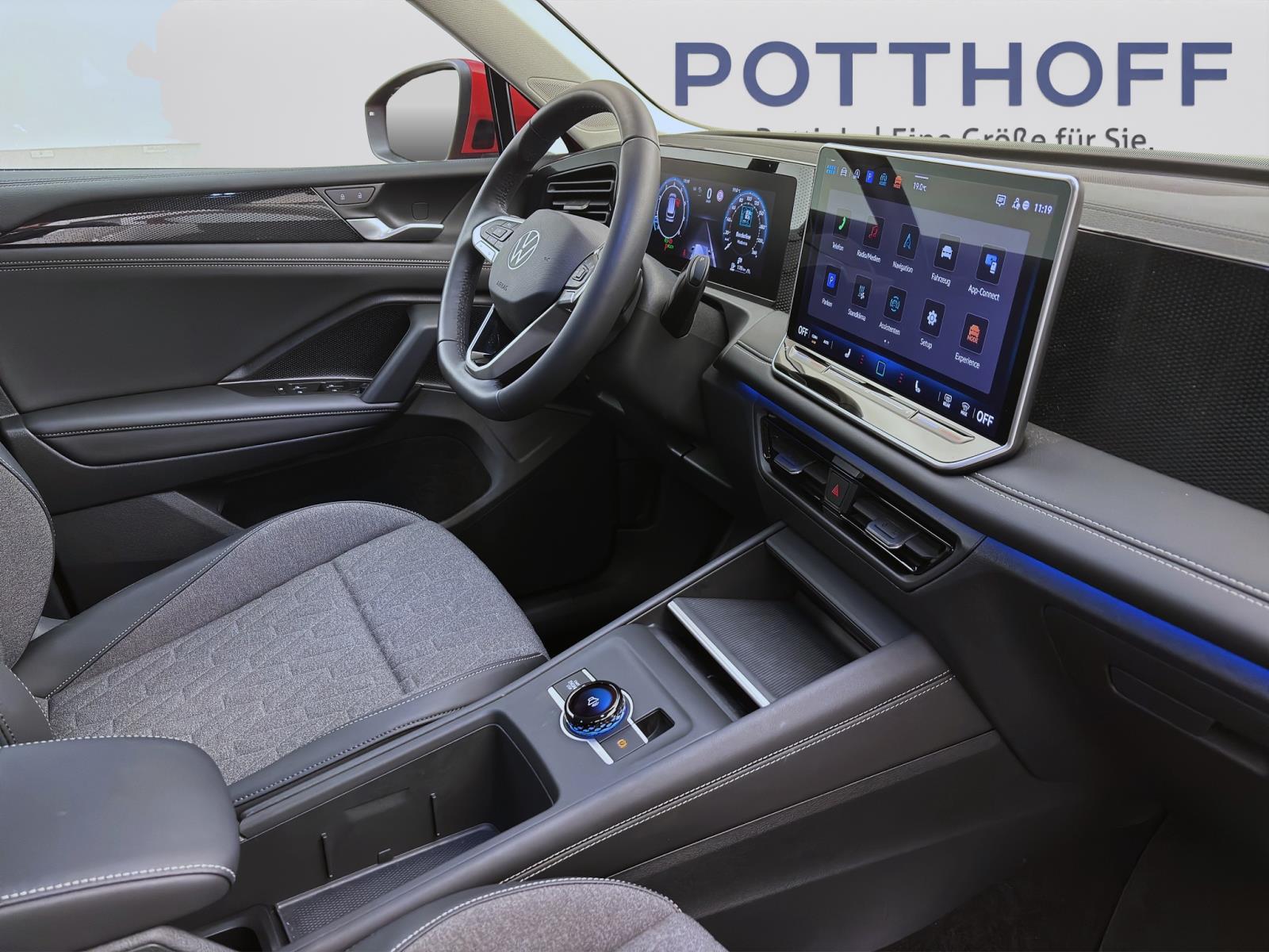 Bild 15: Volkswagen Tiguan 1.5 eTSI DSG LIFE STDHZG KAMERA AHK PDC