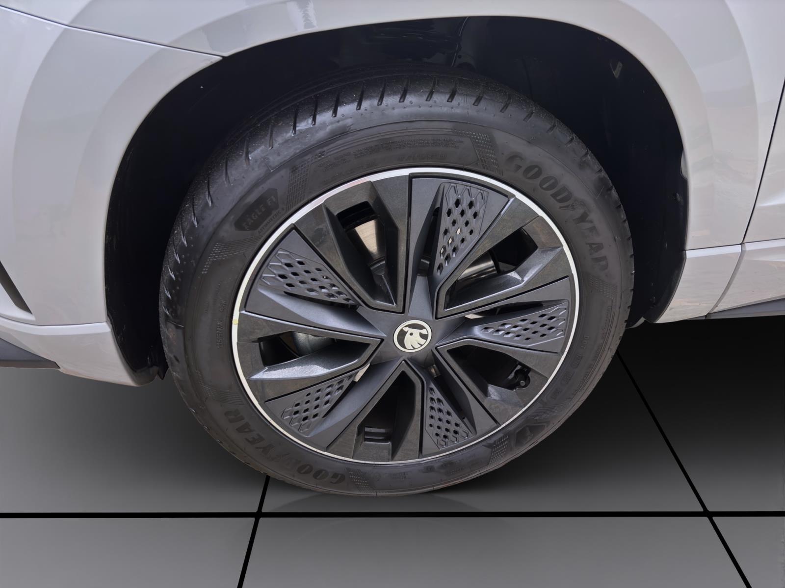 Skoda Karoq 2.0 TSI DSG 4x4 SPORTLINE MATRIX SITZHZG DAB+ KLIMA