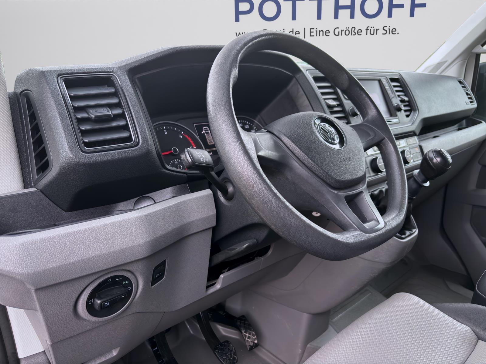 Bild 11: Volkswagen Crafter 35 Kasten 2.0 TDI MITTELLANG HOCHDACH STANDHZG KAMERA PDC DAB+