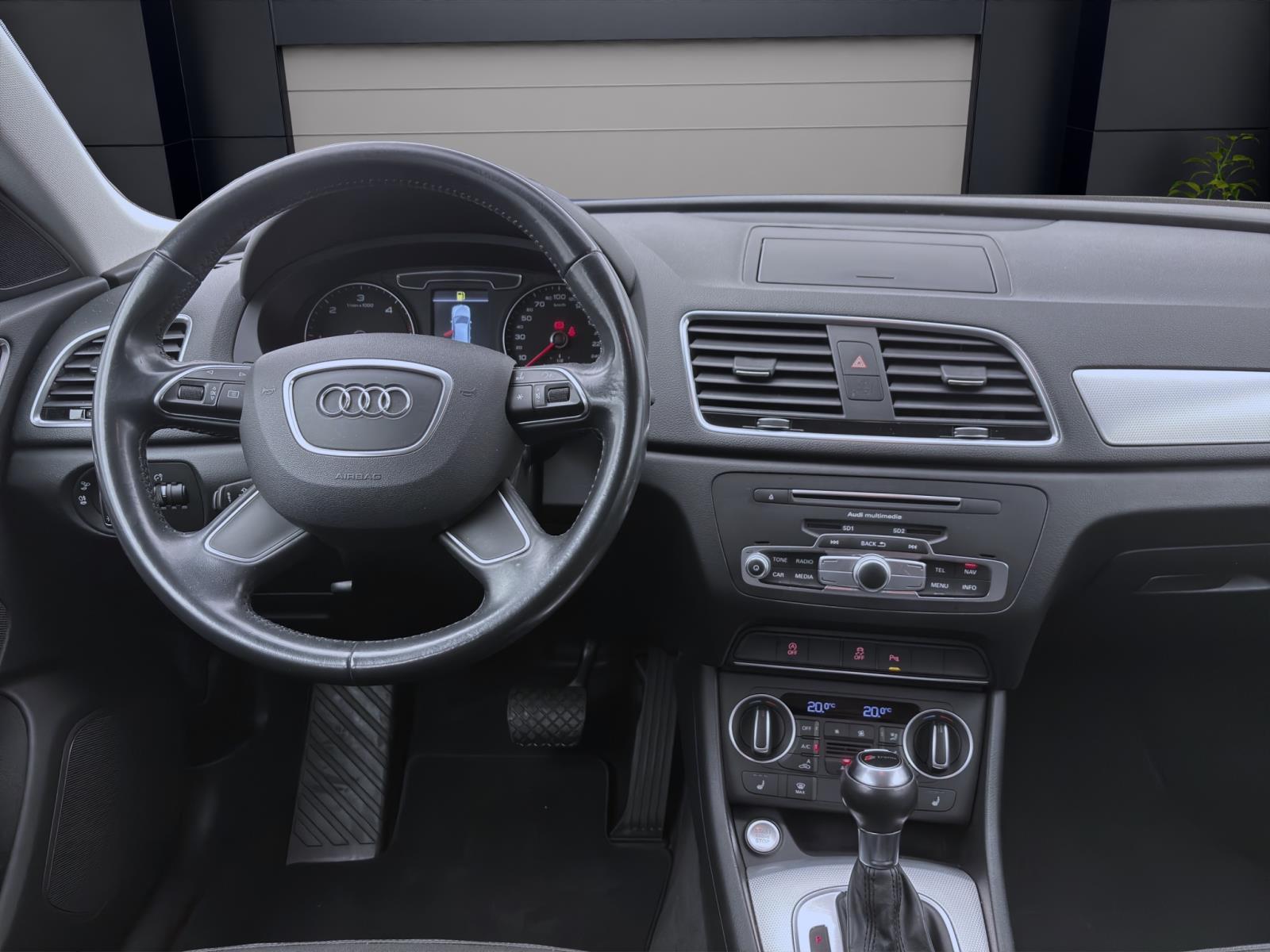Bild 11: Audi Q3 2.0 TDI NAVI XENON GRA PDC SITZHZG