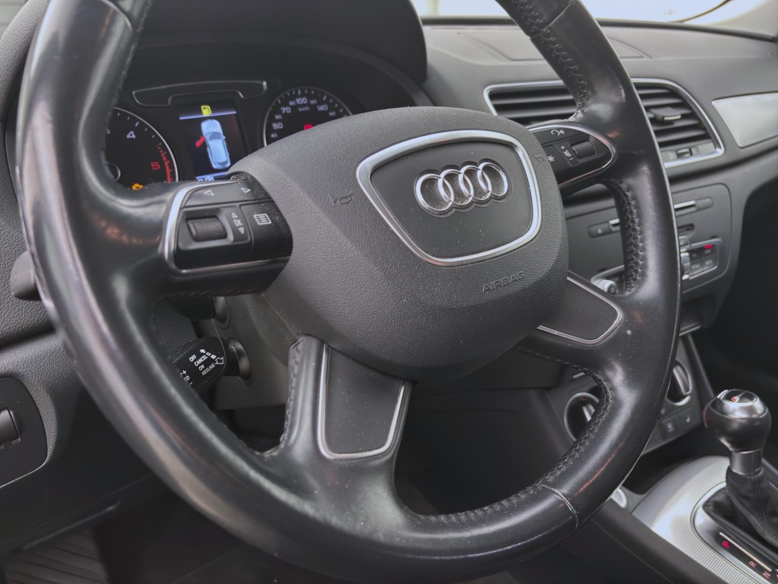 Bild 16: Audi Q3 2.0 TDI NAVI XENON GRA PDC SITZHZG