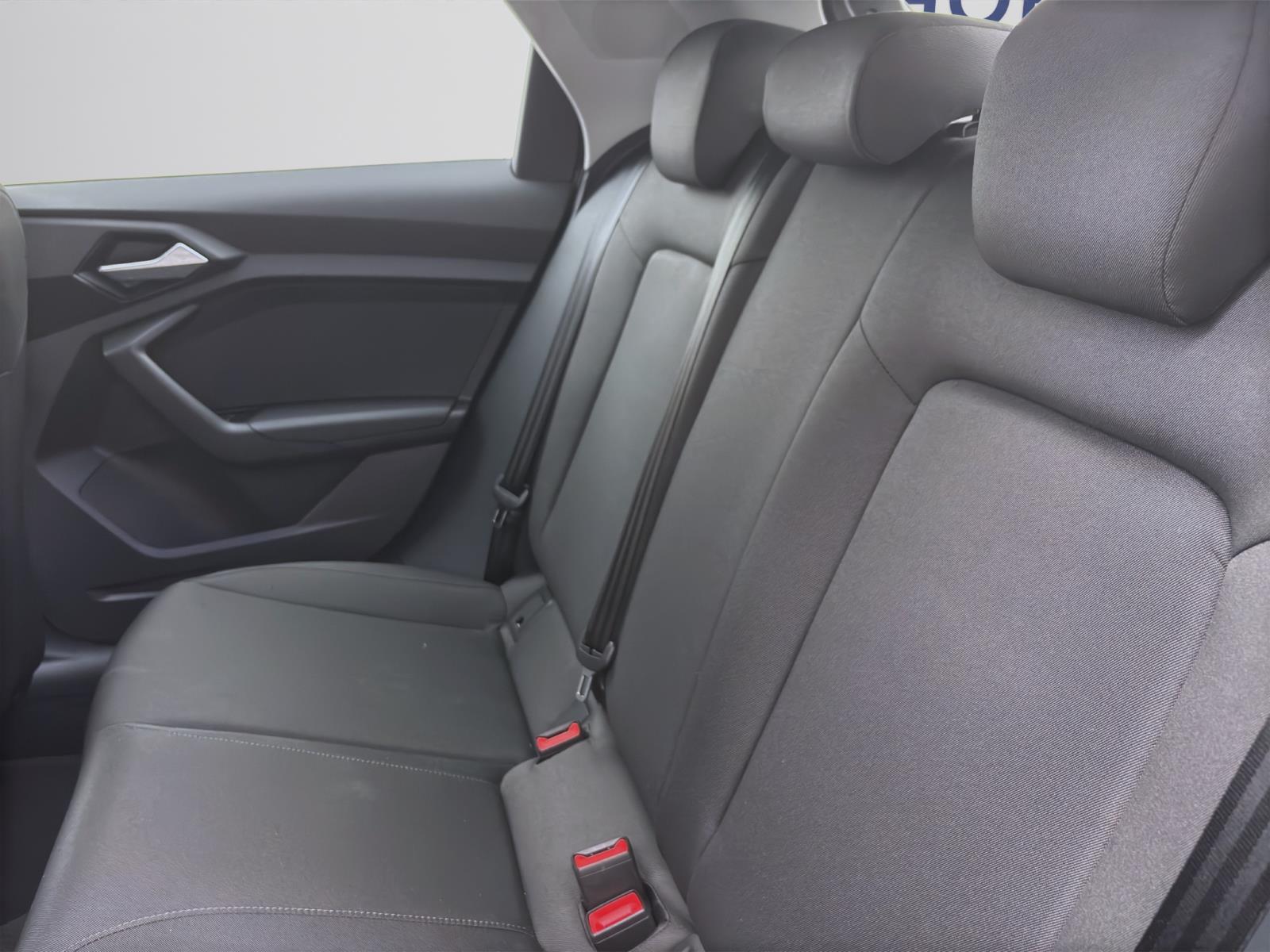 Audi A1 Sportback 25 TFSI SITZHZG LED PDC KLIMA LM17