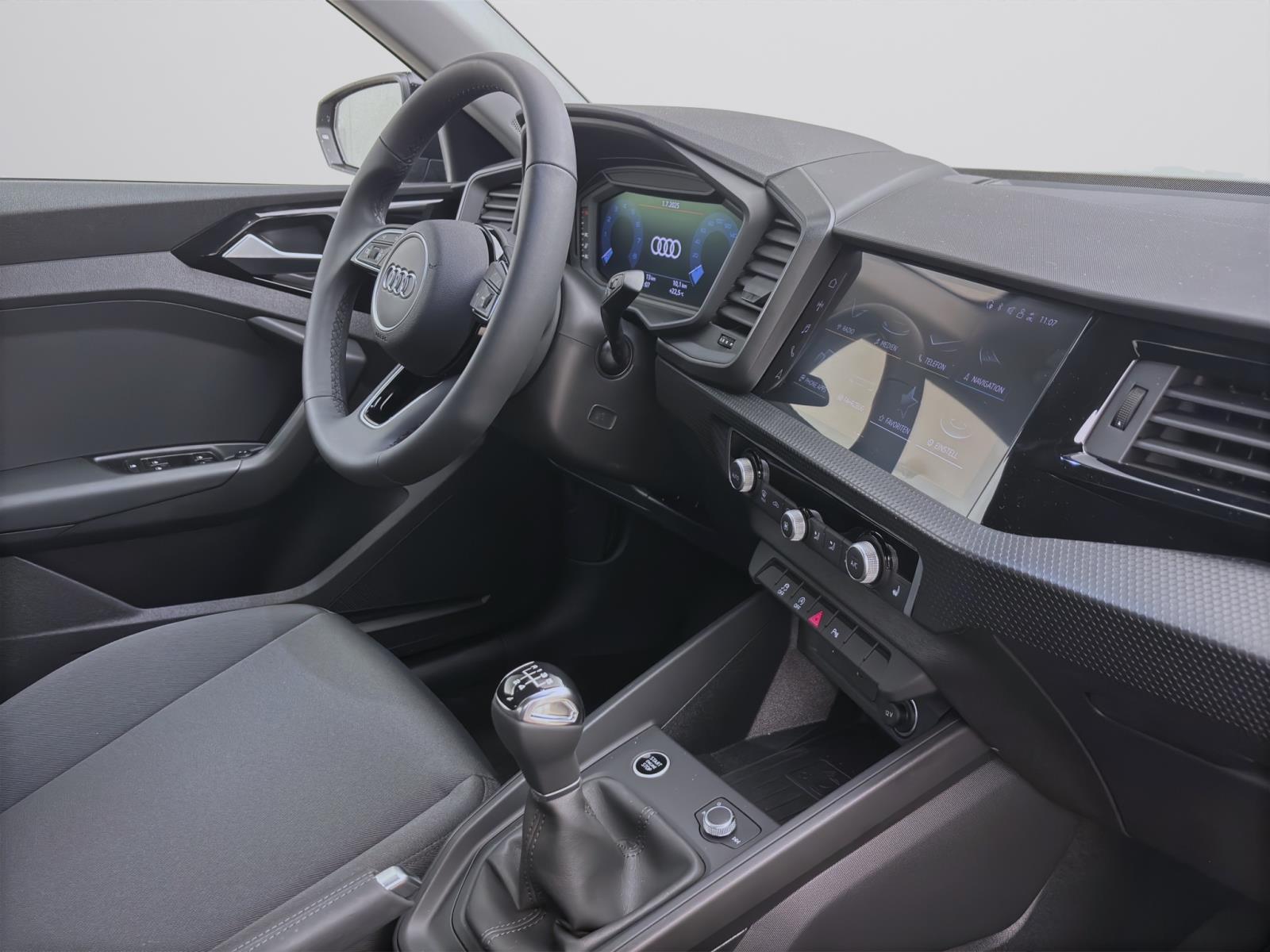 Audi A1 Sportback 25 TFSI SITZHZG LED PDC KLIMA LM17