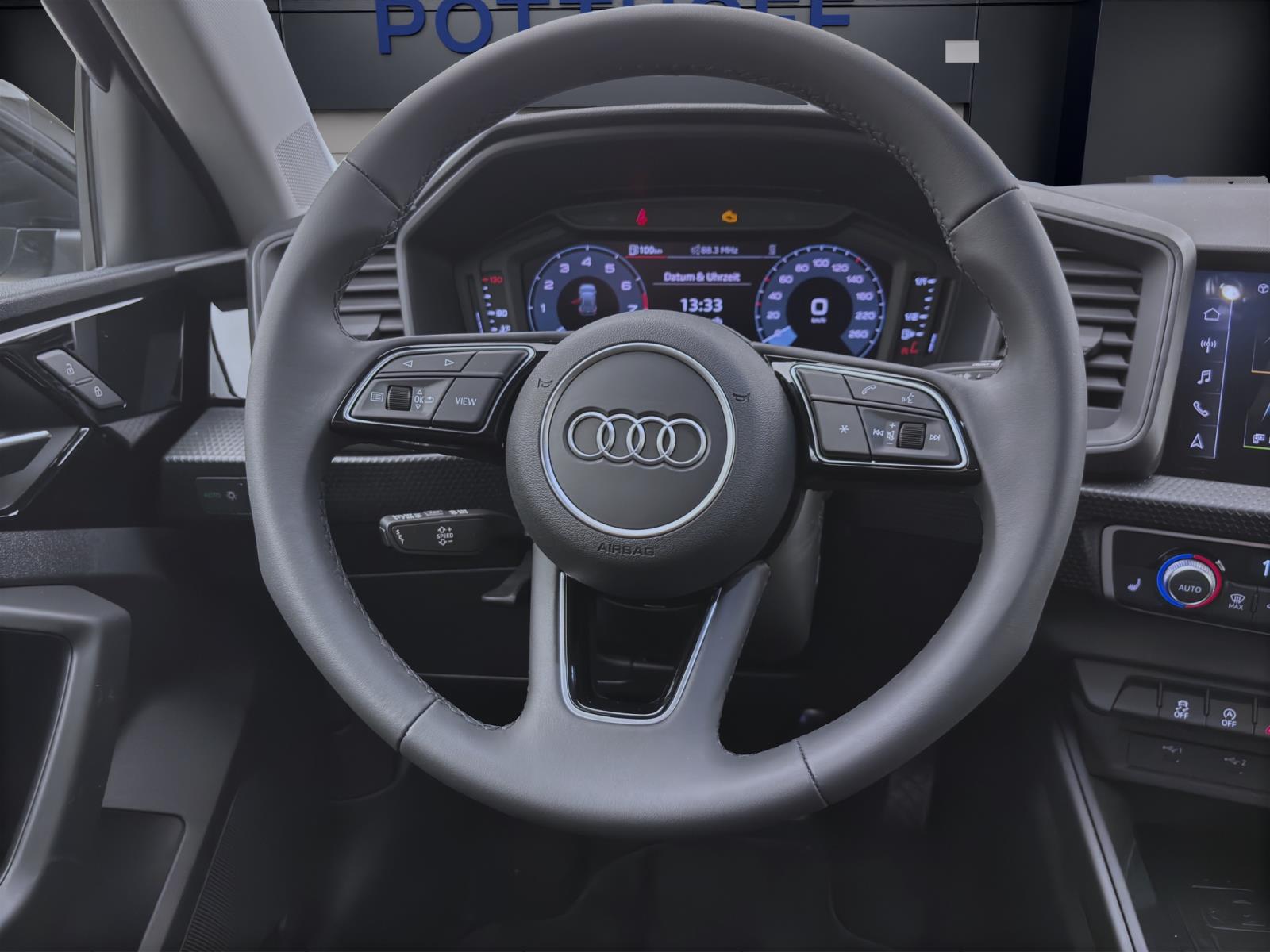 Audi A1 Sportback 25 TFSI SITZHZG LED PDC LM17