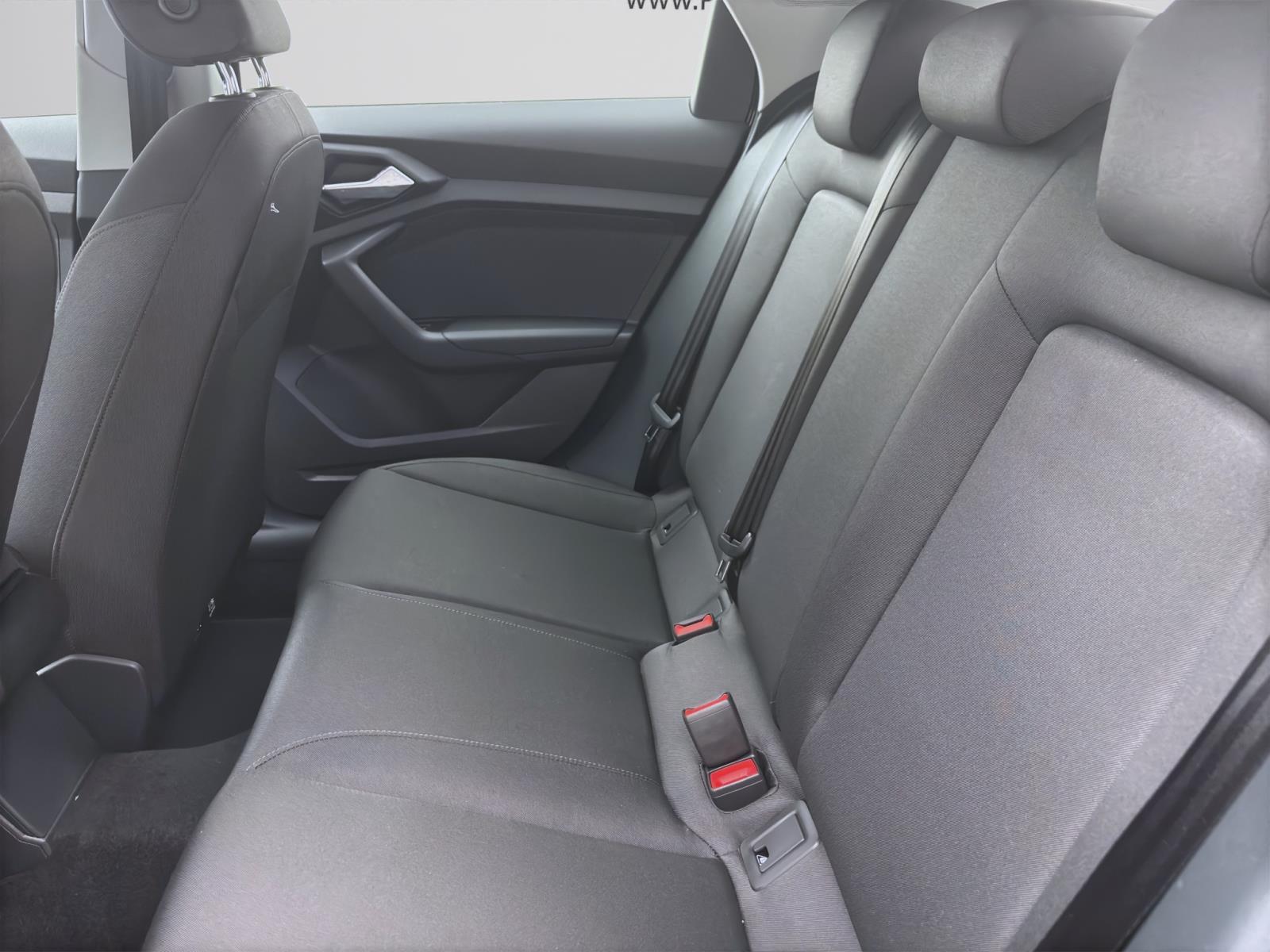 Audi A1 Sportback 25 TFSI SITZHZG LED PDC LM17
