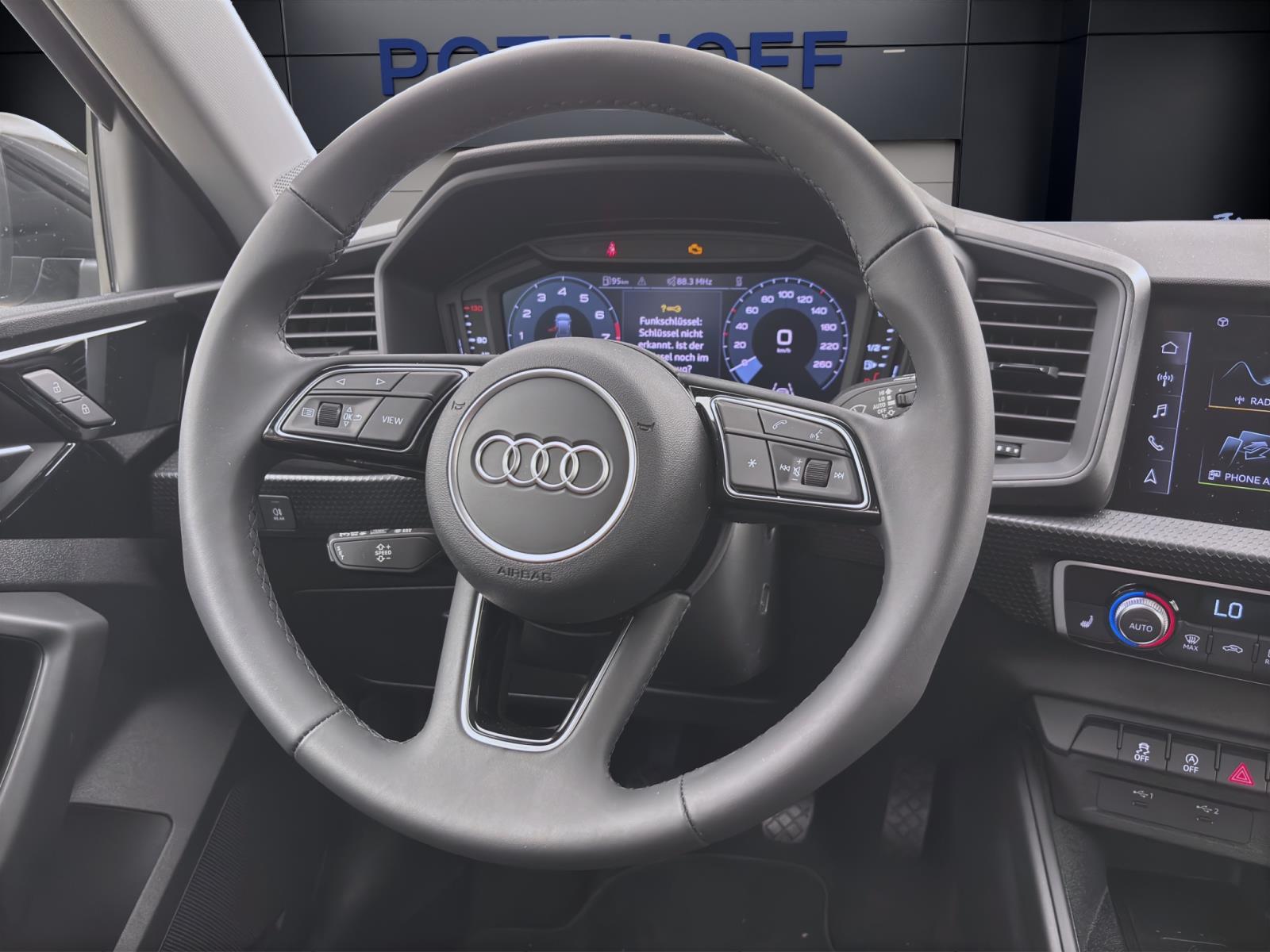 Audi A1 Sportback 25 TFSI SITZHZG LED LM17 PDC