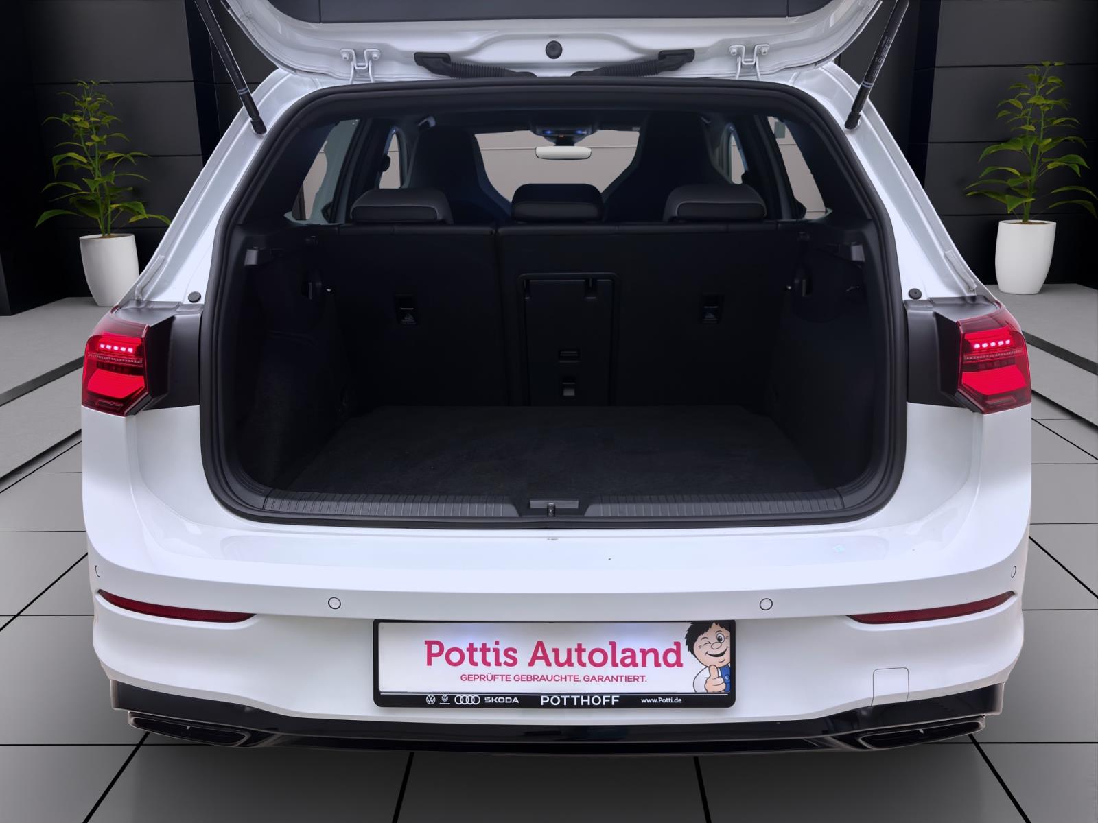 Volkswagen Golf 1.5 eTSI DSG R-LINE NAVI KAMERA PDC KLIMA