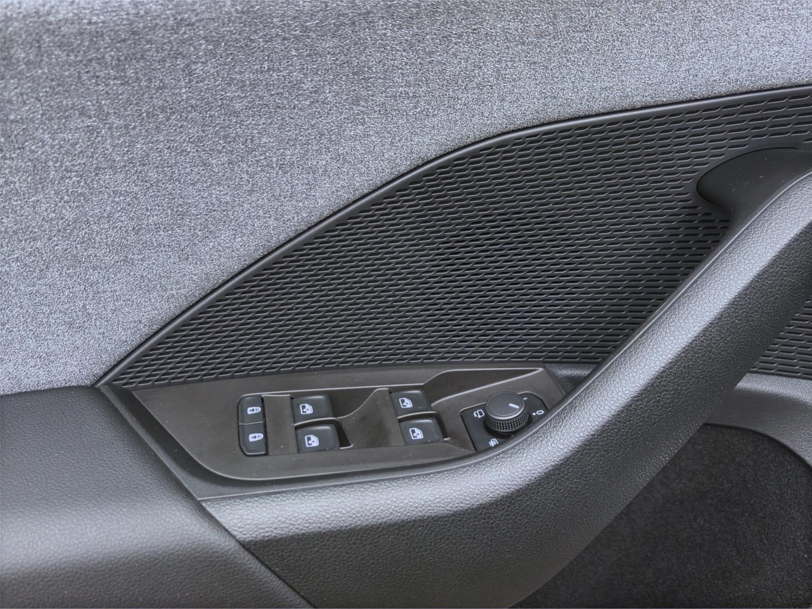 Bild 9: Skoda Octavia Combi 1.5 eTSI DSG SELECTION NAVI PDC MATRIX