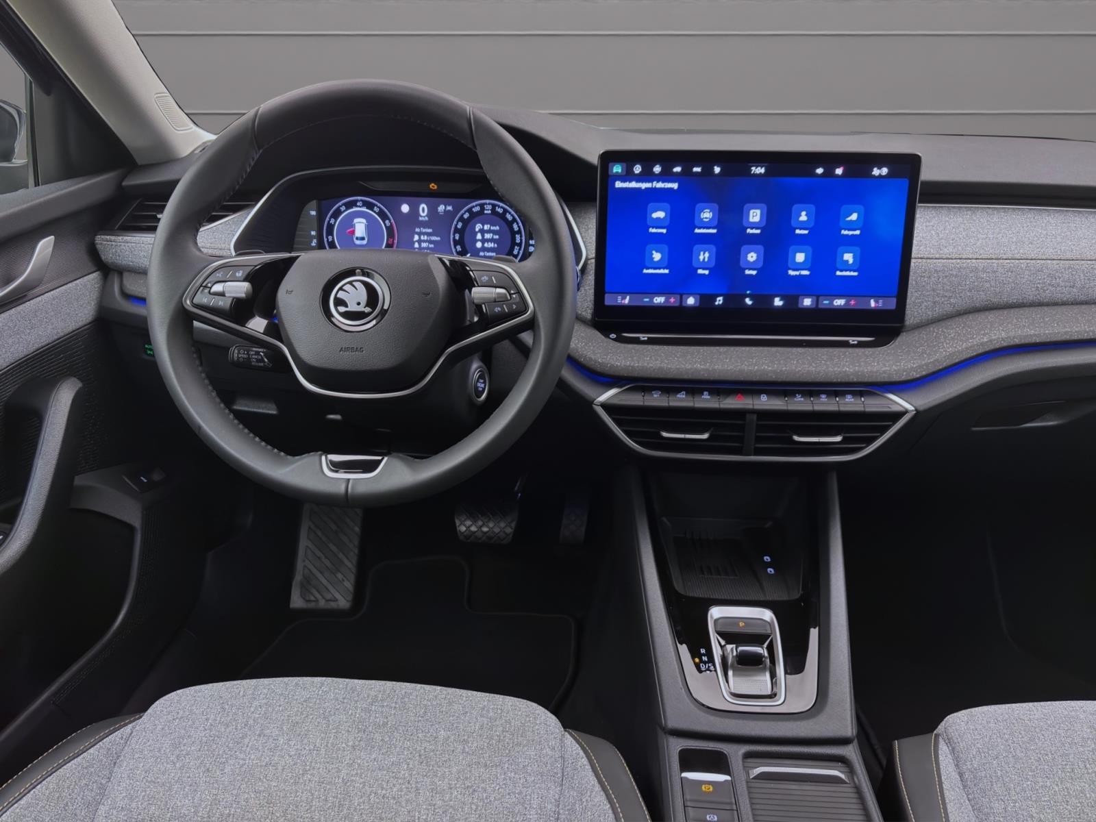 Bild 11: Skoda Octavia Combi 1.5 eTSI DSG SELECTION NAVI PDC MATRIX