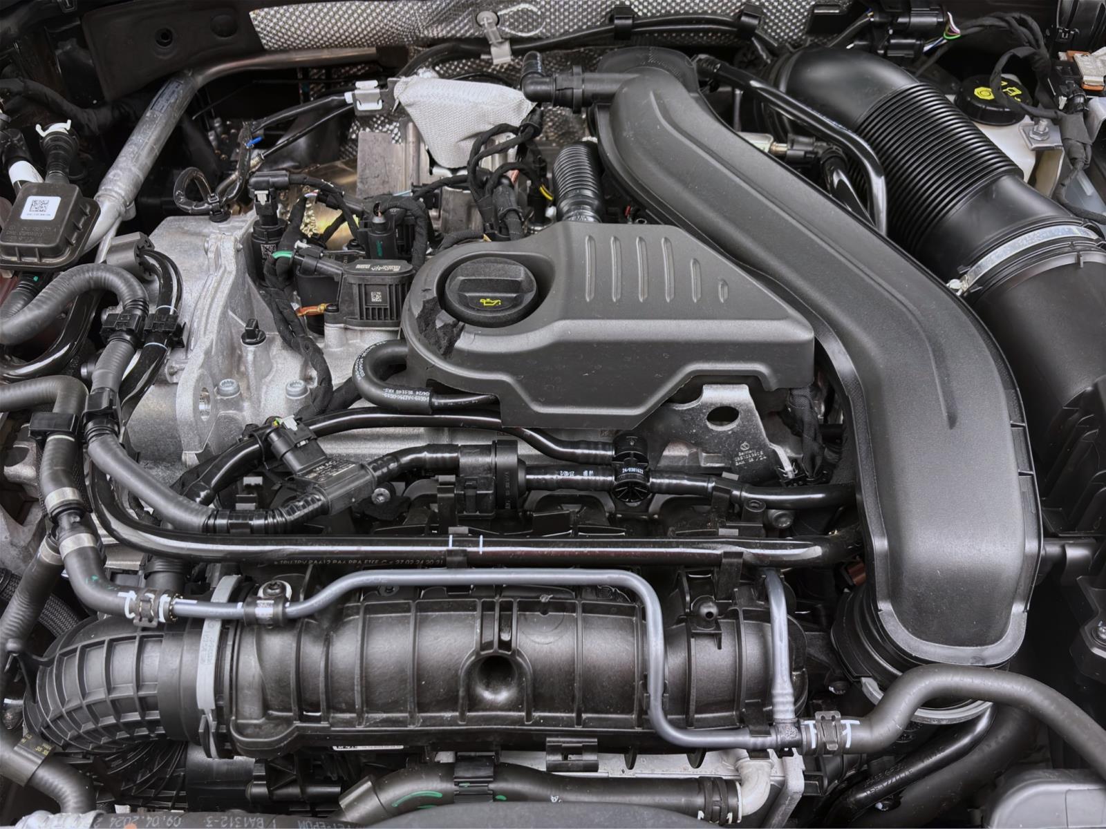 Bild 16: Skoda Octavia Combi 1.5 eTSI DSG SELECTION NAVI PDC MATRIX