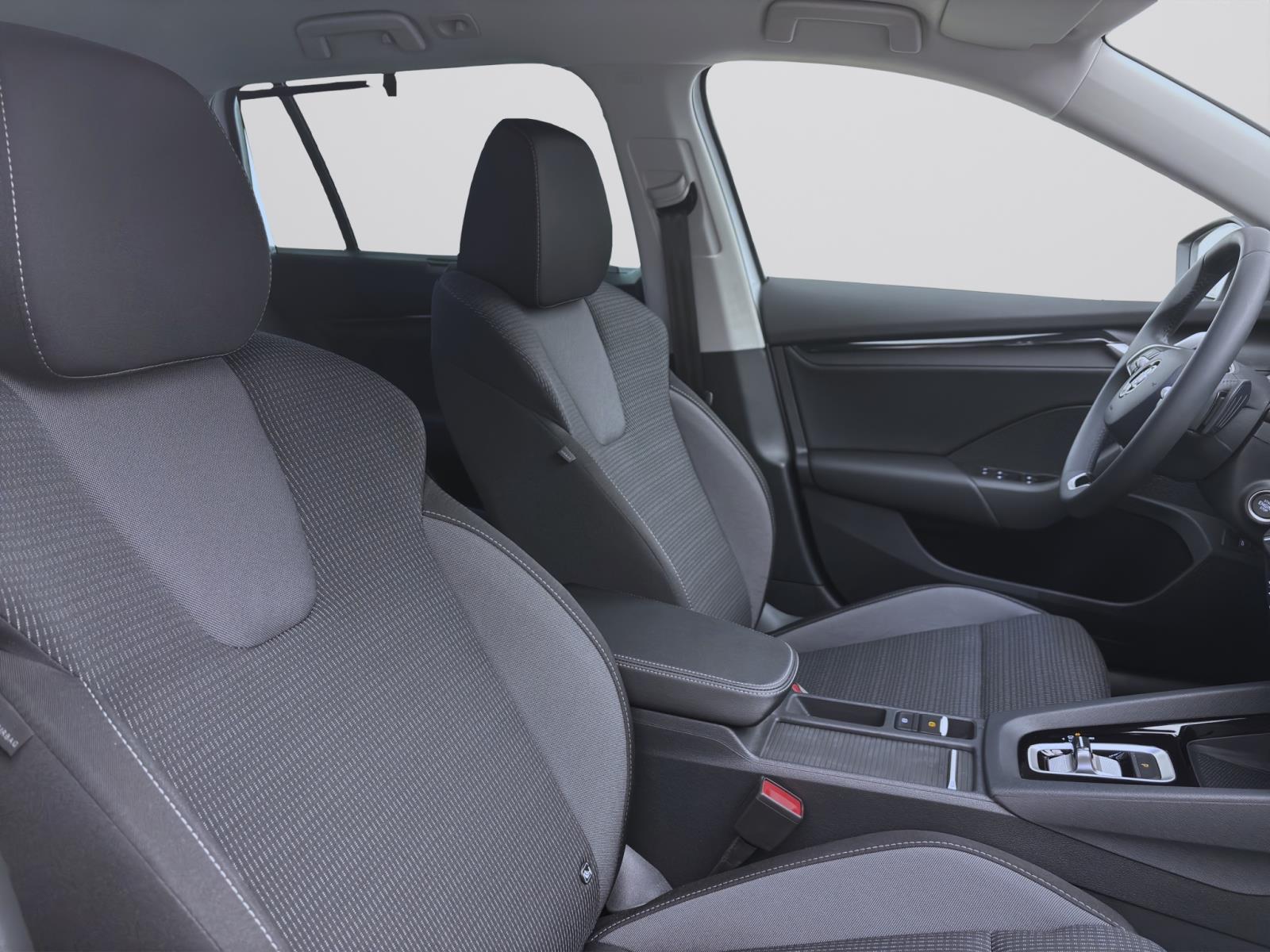 Bild 14: Skoda Octavia Combi 1.5 eTSI DSG SELECTION NAVI MATRIX SHZG