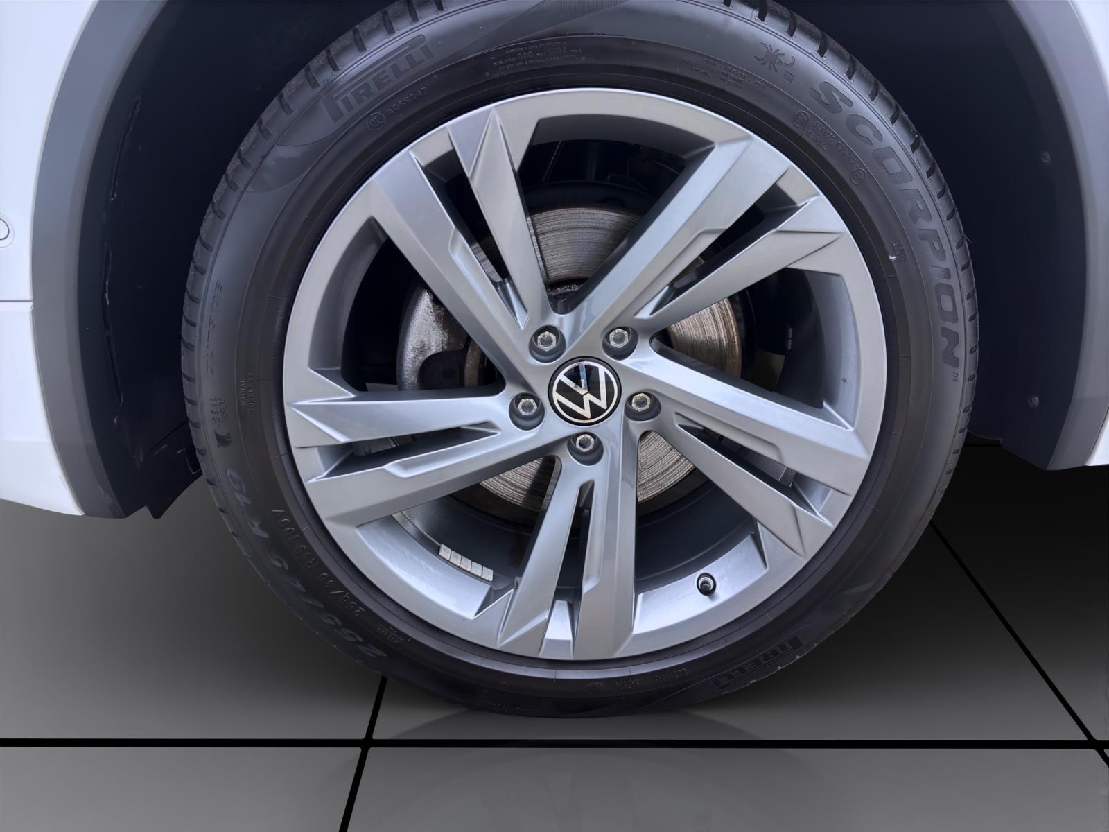 Volkswagen Tiguan Allspace 2.0 TDI DSG 4M R-LINE AHK NAVI KAMERA