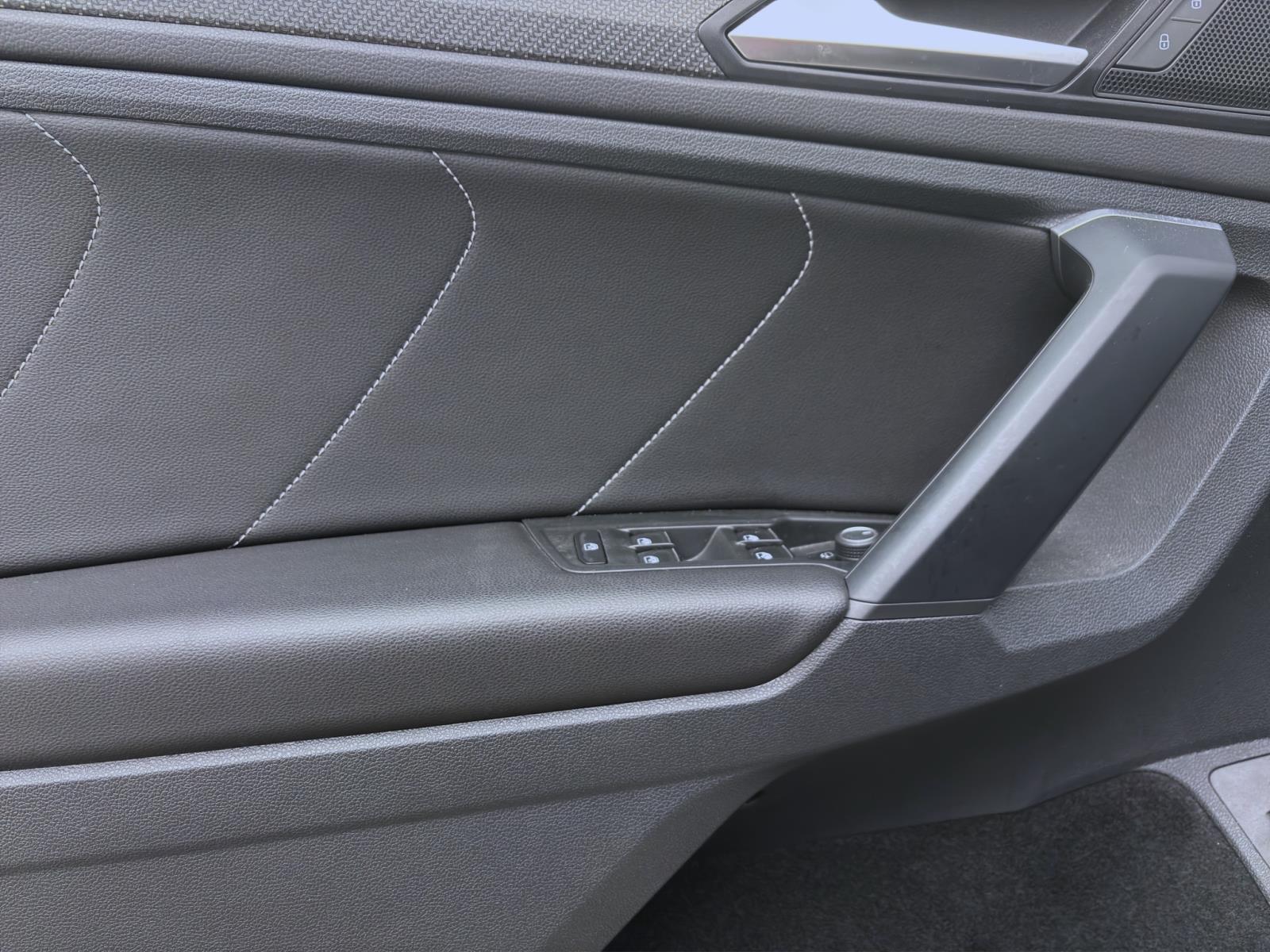 Bild 9: Volkswagen Tiguan 2.0 TDI DSG R-LINE NAVI MATRIX KAMERA SITZHZG