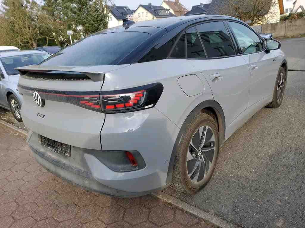 Volkswagen ID.5 4M GTX PANO AHK NAVI IQ.LIGHT
