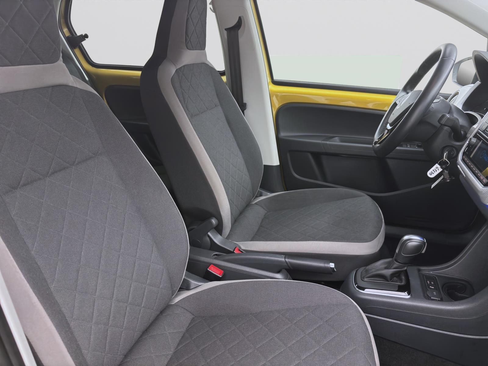 Bild 15: Volkswagen e-up! STYLE KAMERA ACC SITZHZG DAB+