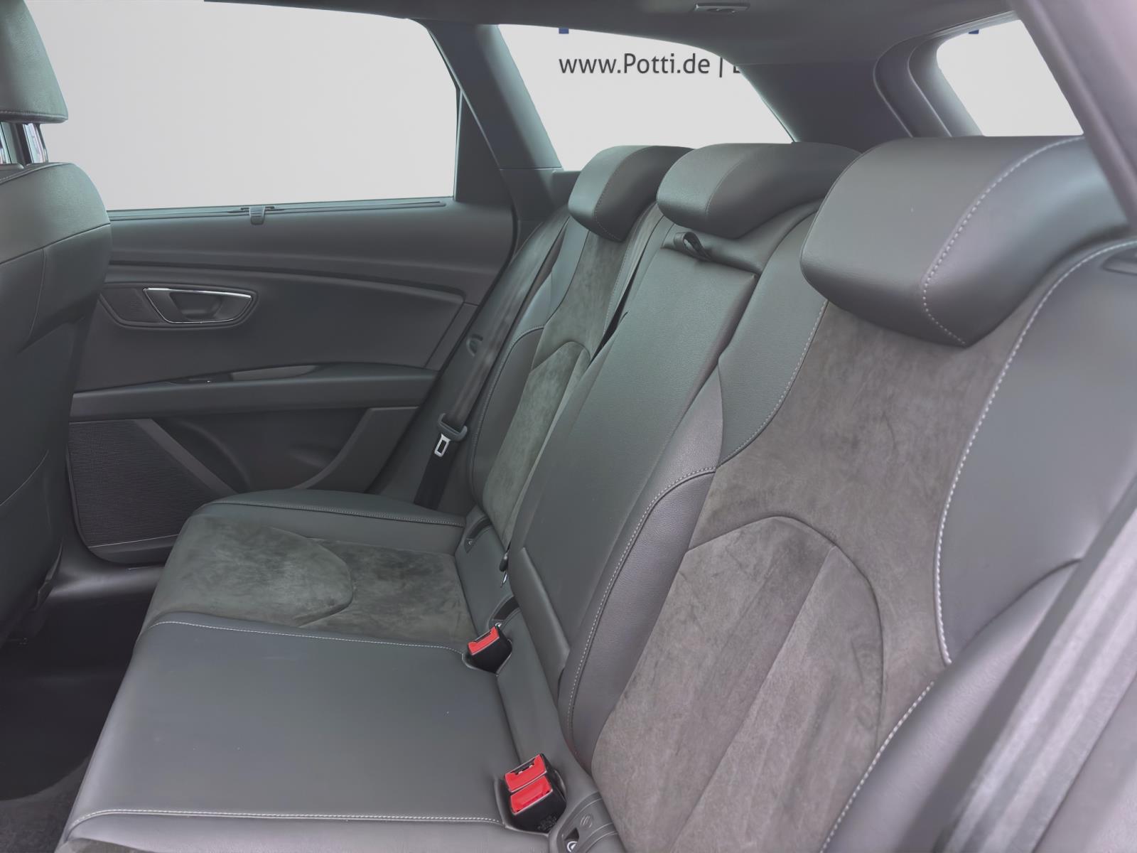 Bild 13: Seat Leon Sportstourer 1.5 TSI DSG XCELLENCE PANO KAMERA PDC