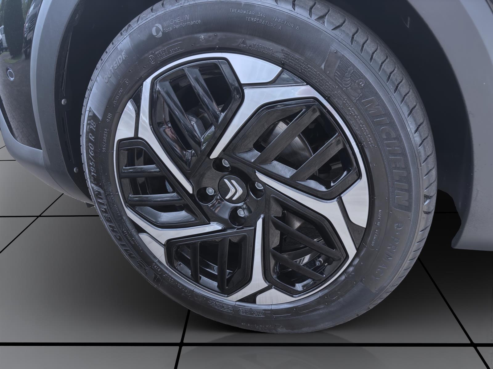 Bild 7: Citroen C4 1.2 eTHP MAX AHK PDC KAMERA SITZHZG