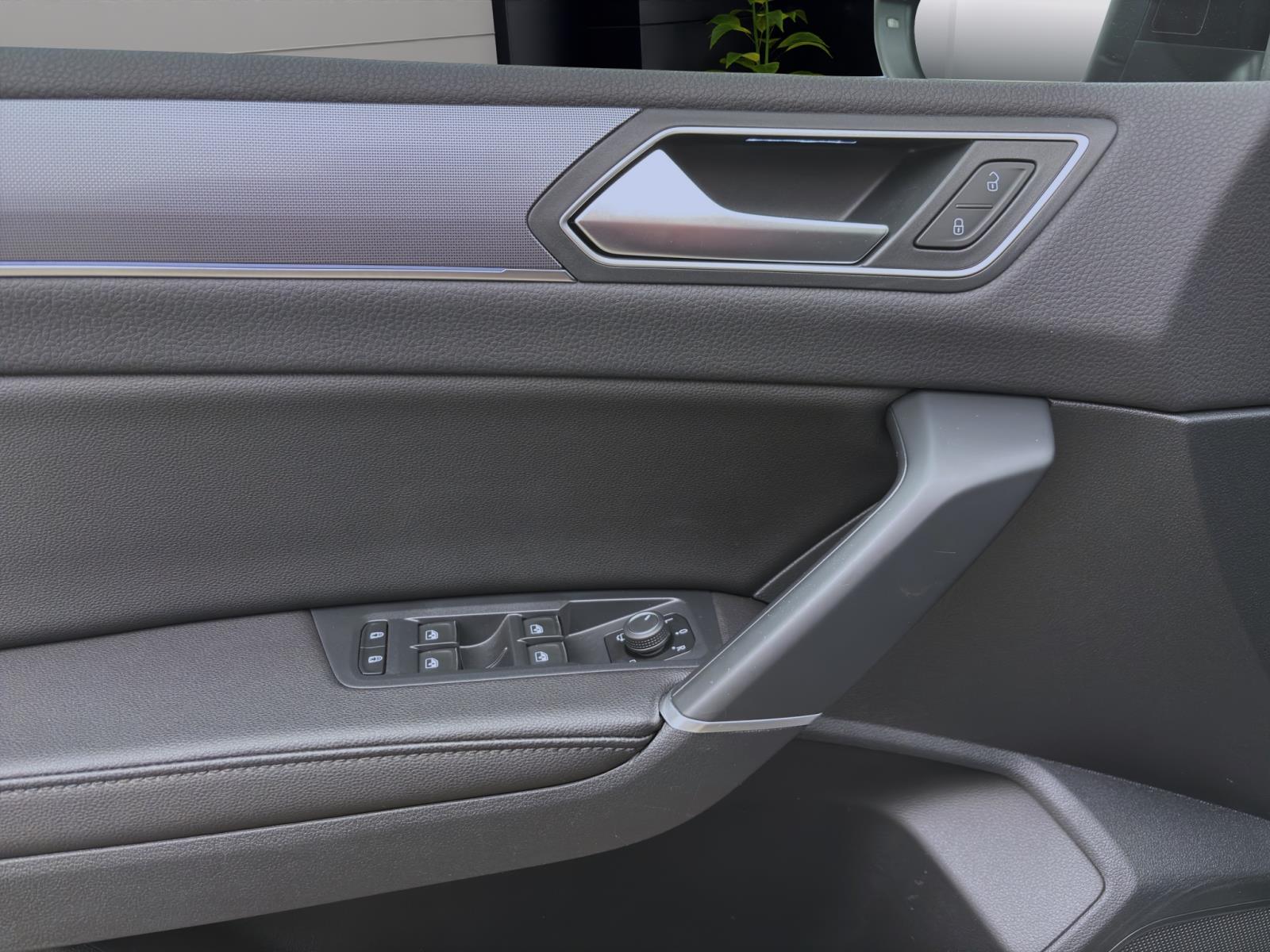 Bild 9: Volkswagen Touran 1.5 TSI DSG HIGHLINE NAVI AHK PANO KAMERA