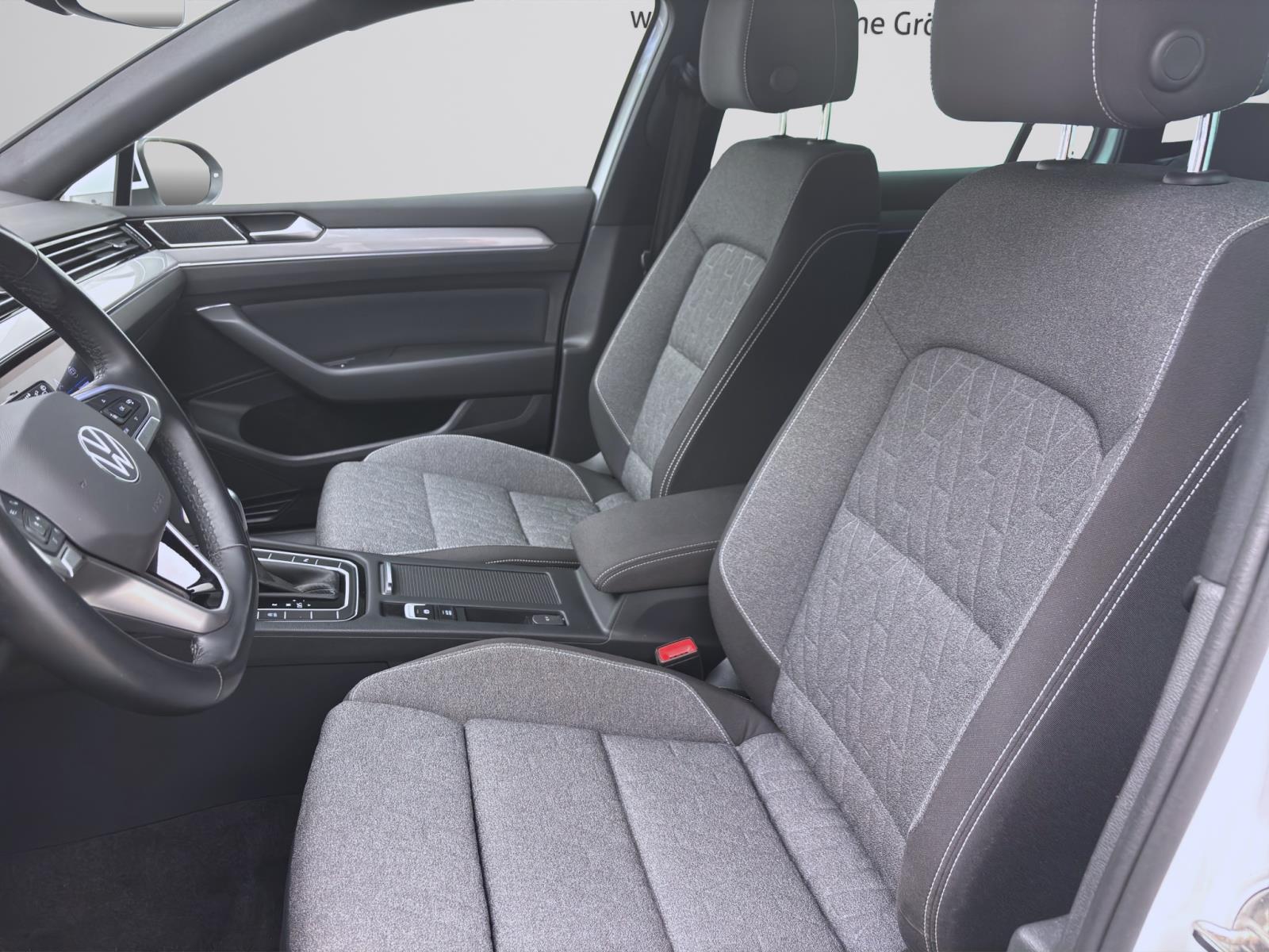 Bild 8: Volkswagen Passat Variant 2.0 TDI DSG BUSINESS STANDHZG AHK NAVI
