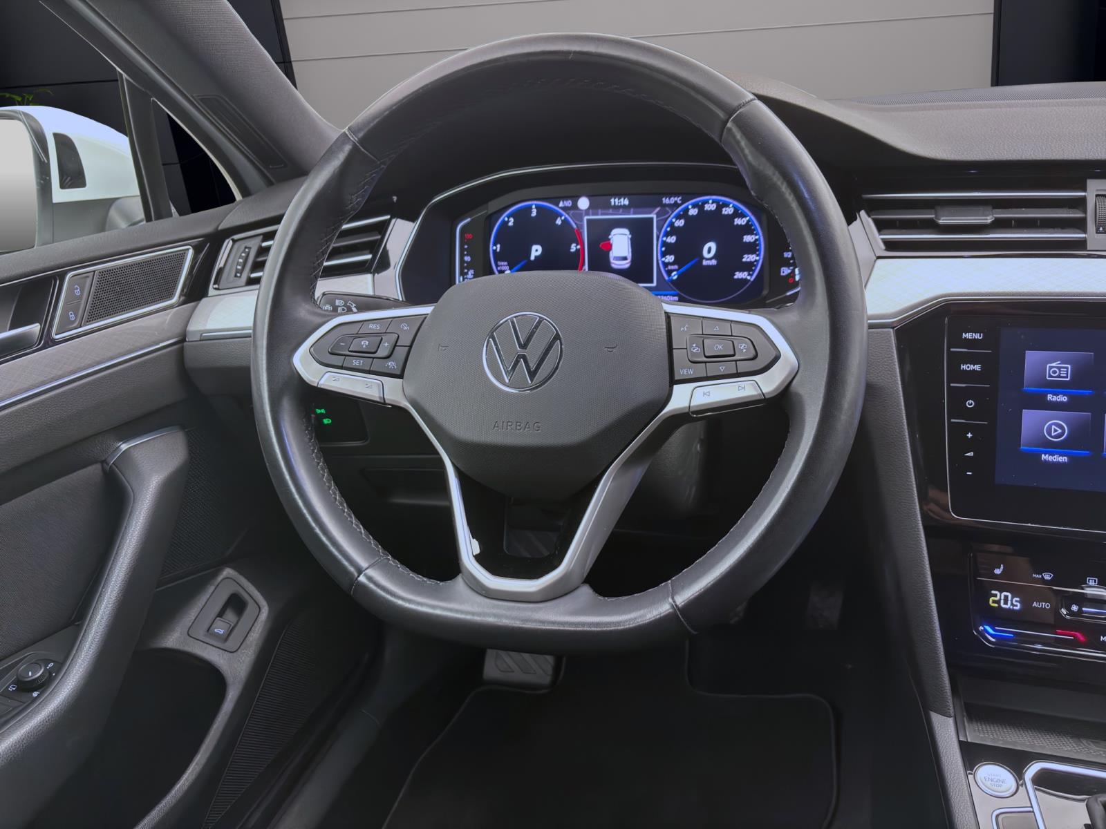 Bild 10: Volkswagen Passat Variant 2.0 TDI DSG BUSINESS STANDHZG AHK NAVI