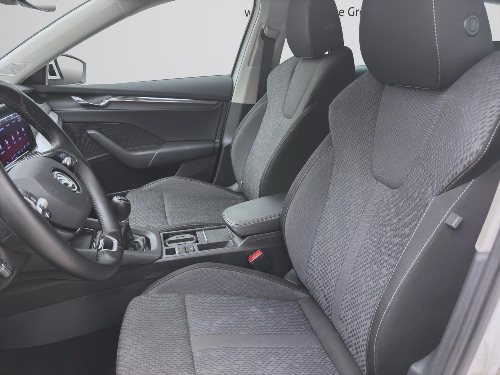 Bild 8: Skoda Octavia Combi 2.0 TDI STYLE AHK NAVI LED SITZHZG