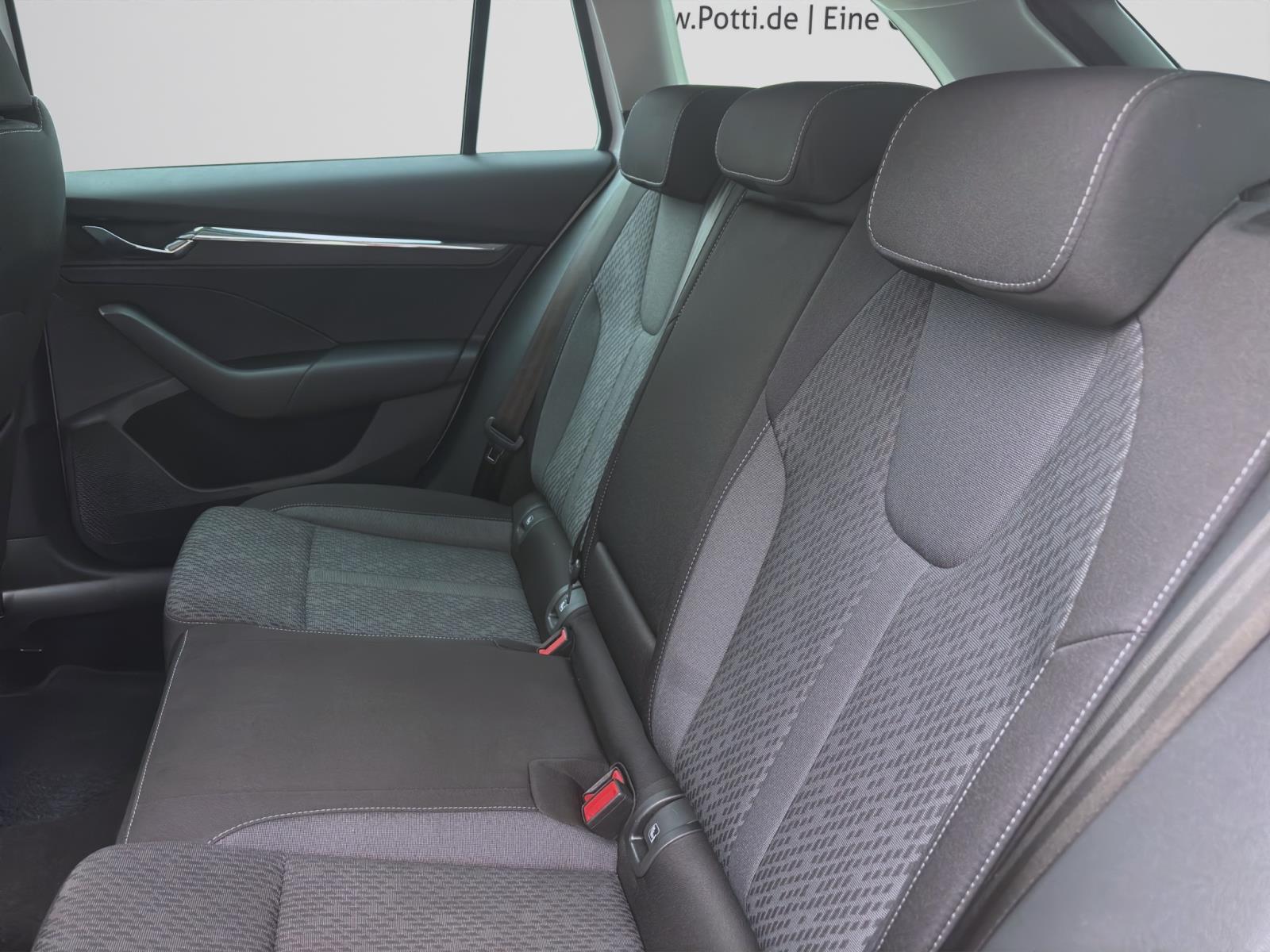 Bild 13: Skoda Octavia Combi 2.0 TDI STYLE AHK NAVI LED SITZHZG