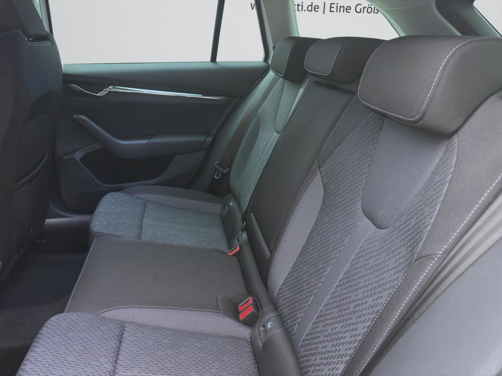 Bild 13: Skoda Octavia Combi 2.0 TDI STYLE AHK NAVI LED SITZHZG