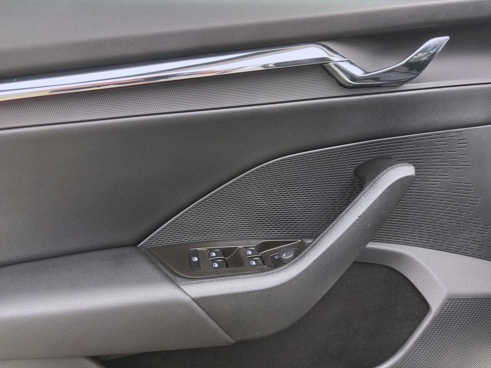 Bild 9: Skoda Octavia Combi 2.0 TDI DSG STYLE NAVI HuD LED SITZHZG