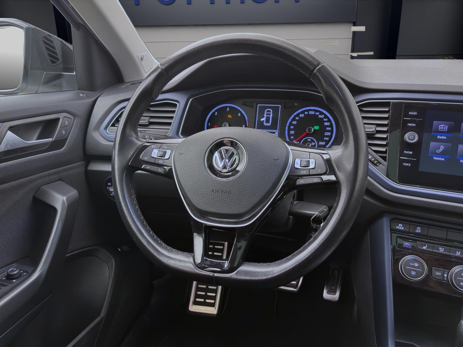 Bild 10: Volkswagen T-Roc 2.0 TDI DSG UNITED PANO PDC KAMERA NAVI