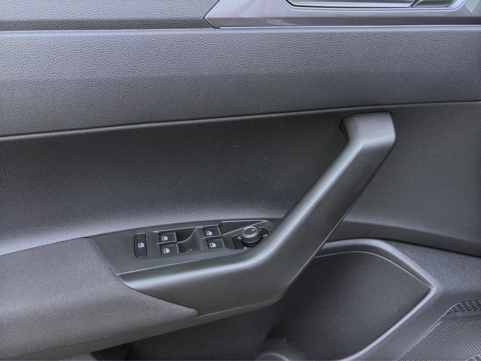 Bild 9: Volkswagen Taigo 1.0 TSI DSG STYLE NAVI IQ.LIGHT KAMERA AHK