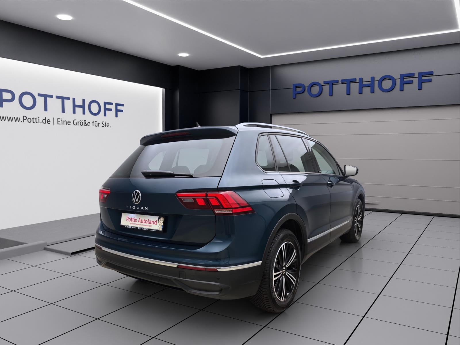 Bild 4: Volkswagen Tiguan 1.5 TSI ACTIVE AHK PDC SITZHZG LED