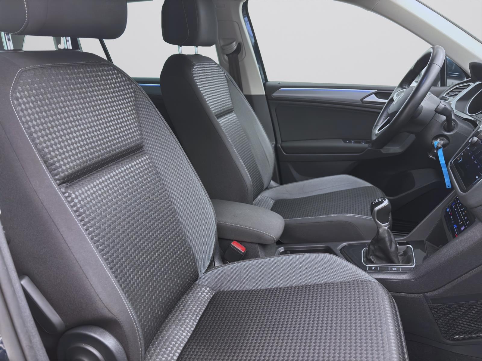 Bild 14: Volkswagen Tiguan 1.5 TSI ACTIVE AHK PDC SITZHZG LED