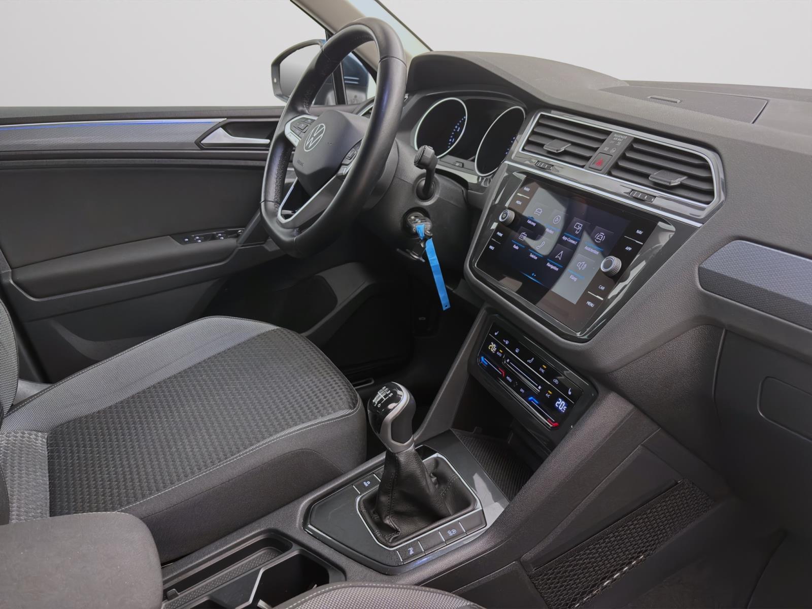 Bild 15: Volkswagen Tiguan 1.5 TSI ACTIVE AHK PDC SITZHZG LED