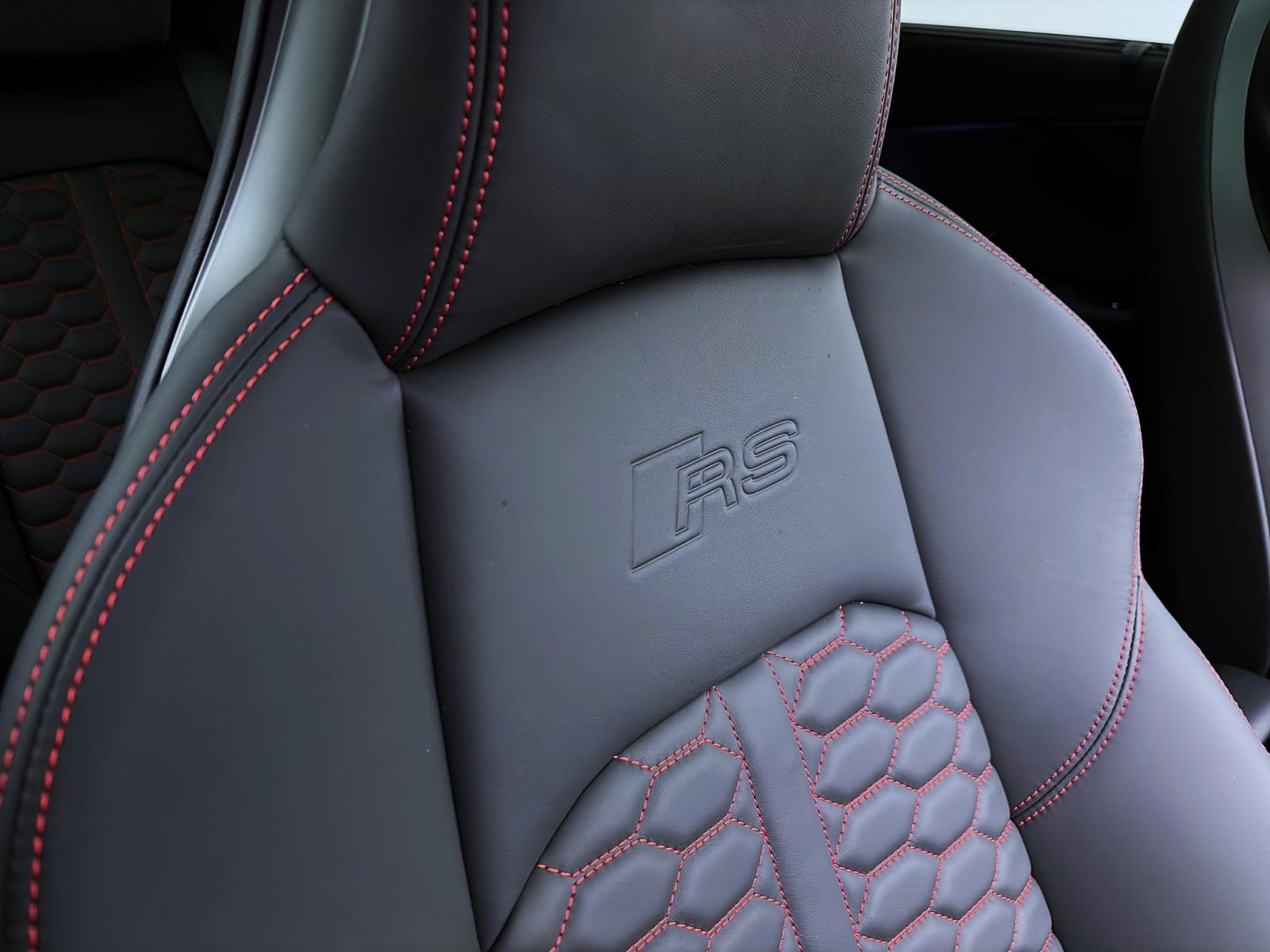 Audi RS4 Avant Q PANO MATRIX NAVI B&O
