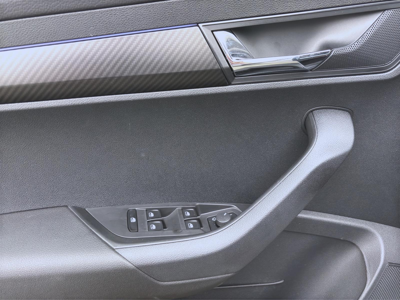 Bild 9: Skoda Karoq 2.0 TSI DSG 4x4 SPORTLINE MATRIX SITZHZG VIRTUAL