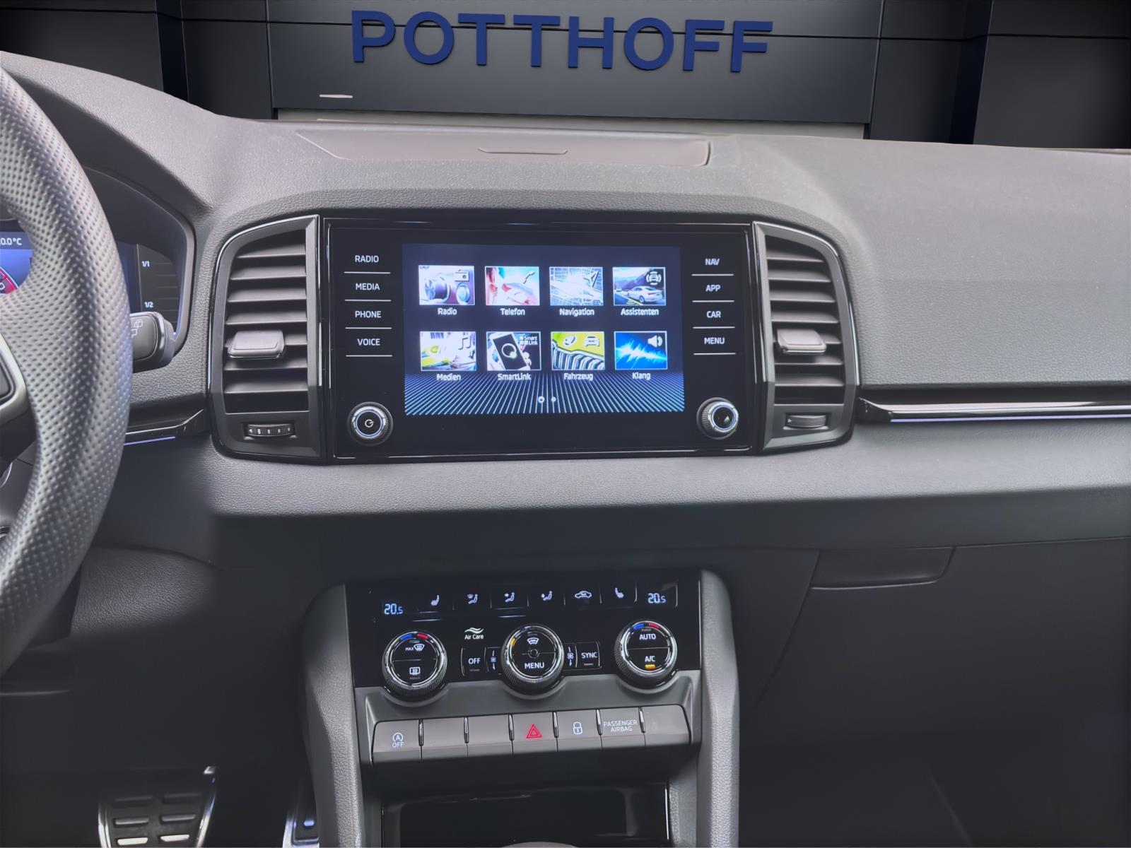 Bild 12: Skoda Karoq 2.0 TSI DSG 4x4 SPORTLINE MATRIX SITZHZG VIRTUAL