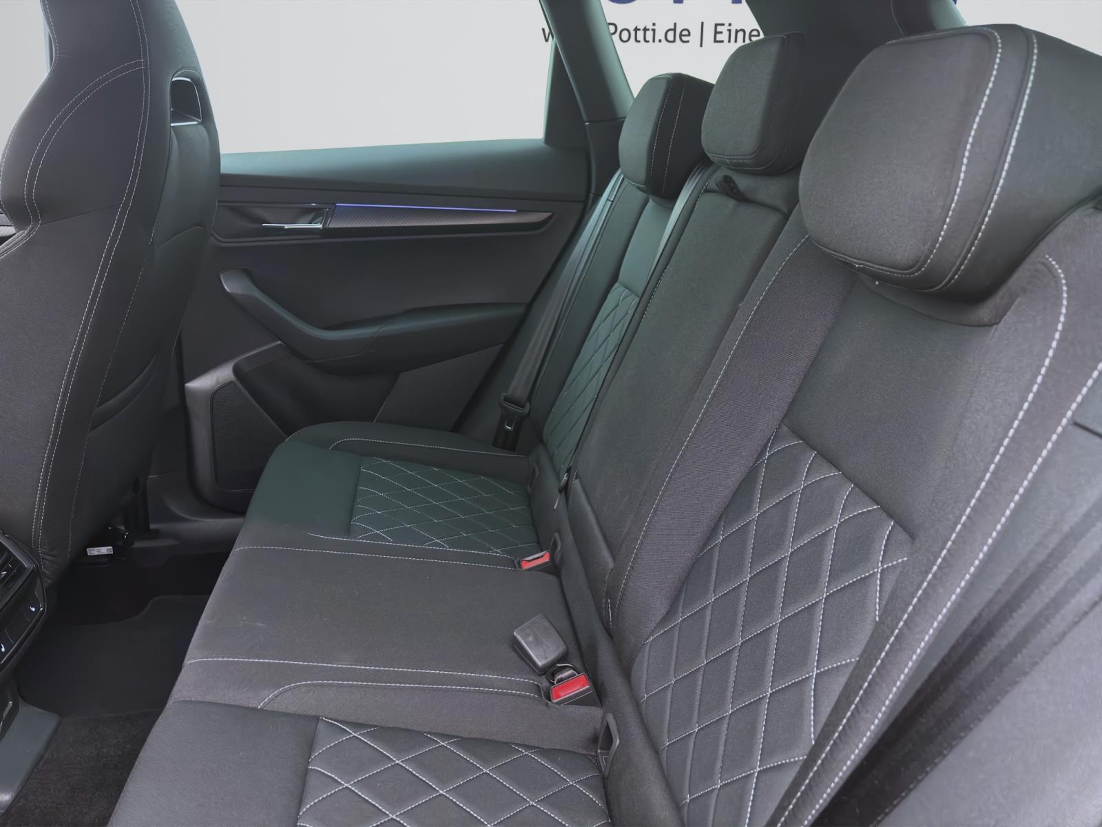 Bild 13: Skoda Karoq 2.0 TSI DSG 4x4 SPORTLINE MATRIX PDC VIRTUAL LM18