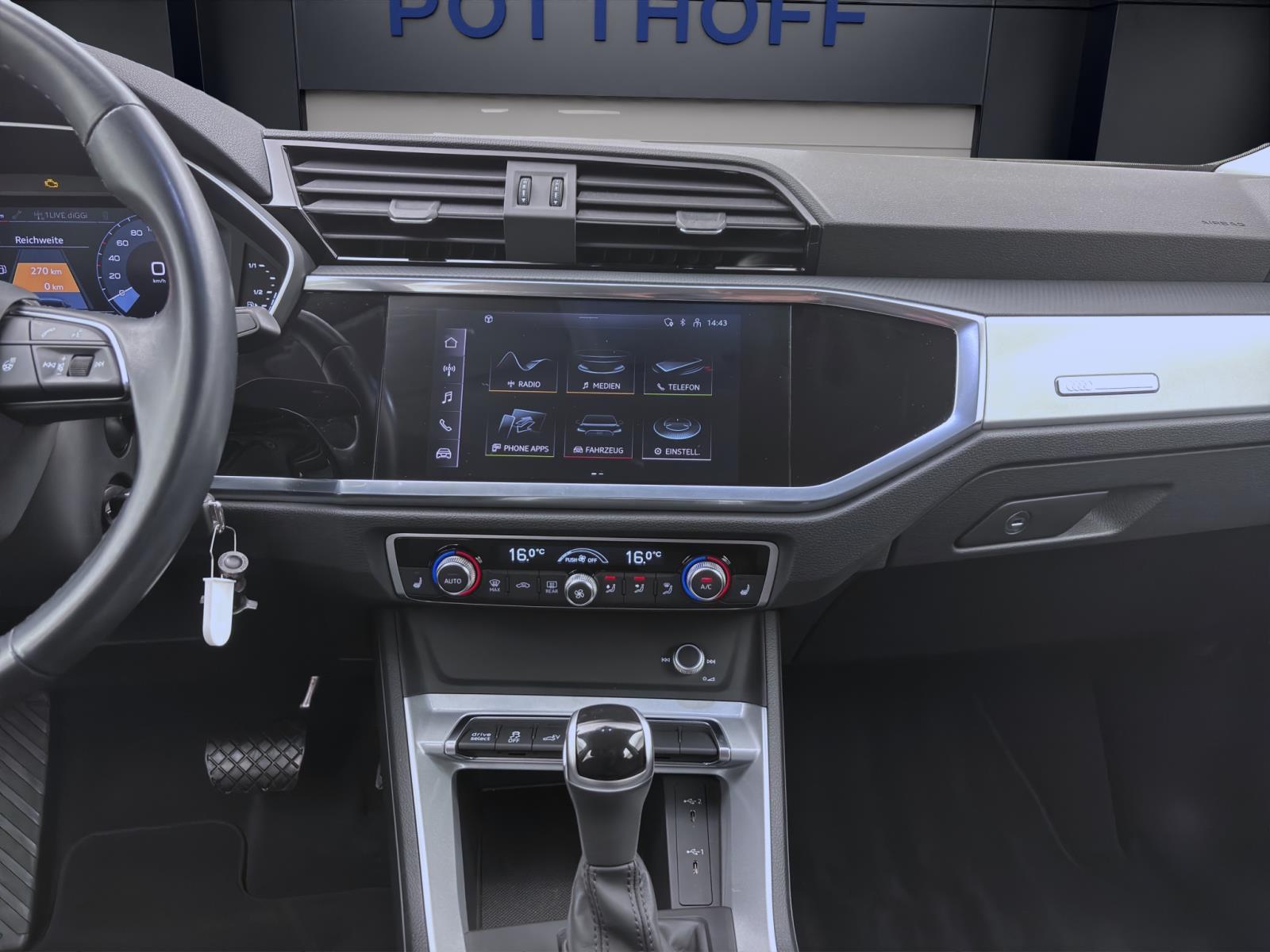 Bild 12: Audi Q3 45 TFSIe AHK SITZHZG KLIMA LM18 DAB+