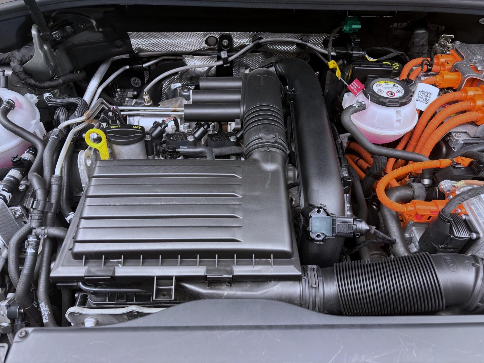 Bild 16: Audi Q3 45 TFSIe AHK SITZHZG KLIMA LM18 DAB+