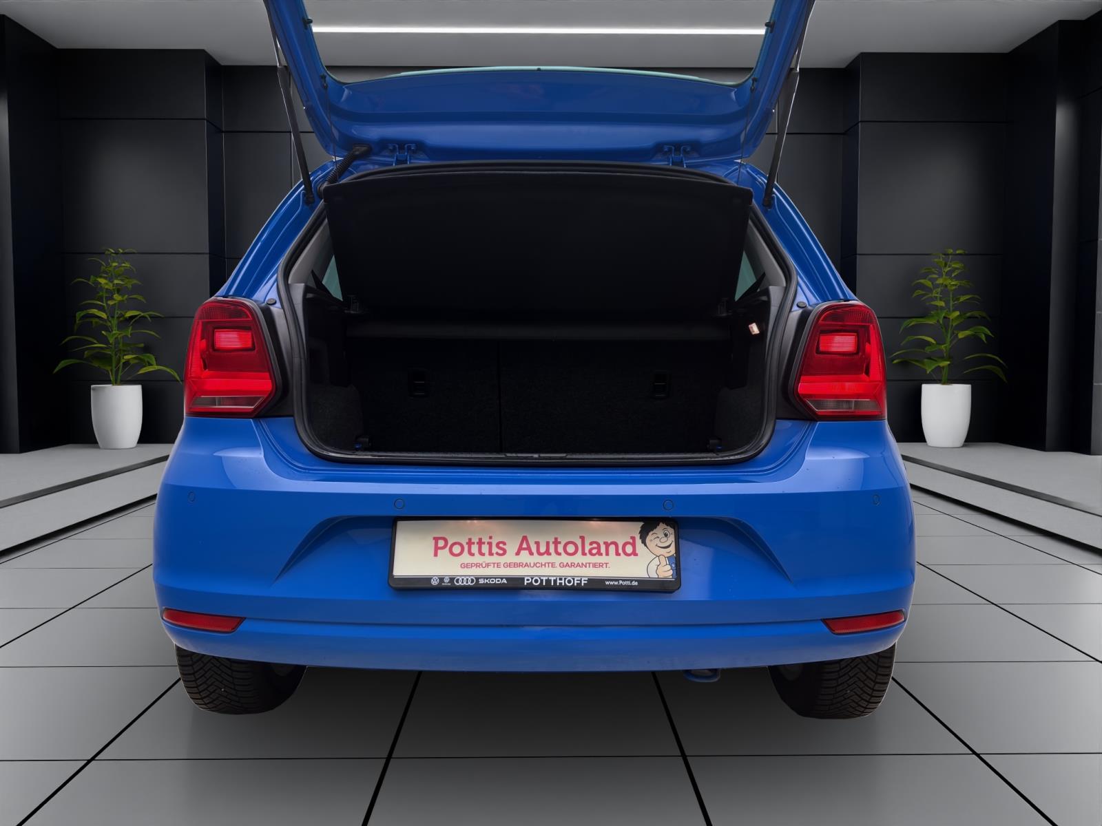 Bild 3: Volkswagen Polo 1.0 LOUNGE GRA PDC KLIMA