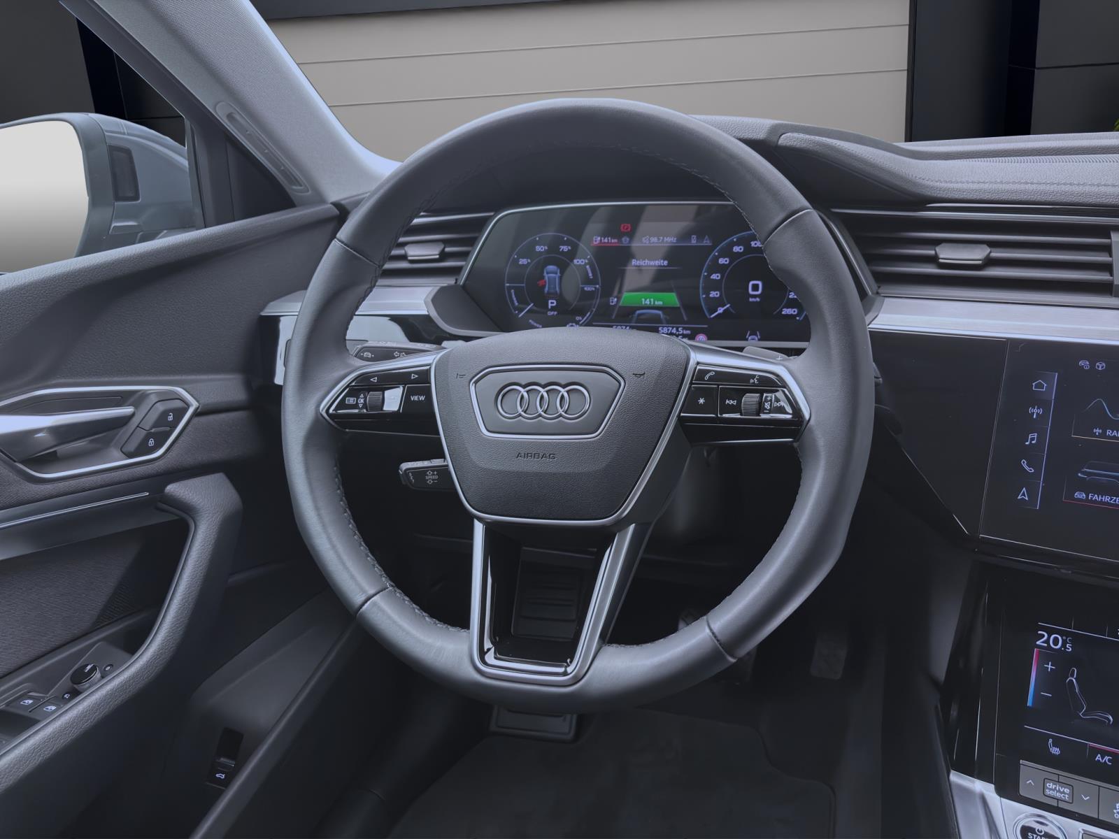 Bild 10: Audi Q8 e-tron 50 Q S LINE MATRIX NAVI eKLAPPE LM20