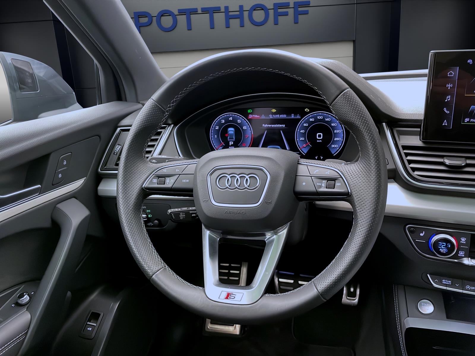 Bild 10: Audi Q5 45 TFSI Q ADVANCED PANO AHK NAVI MATRIX