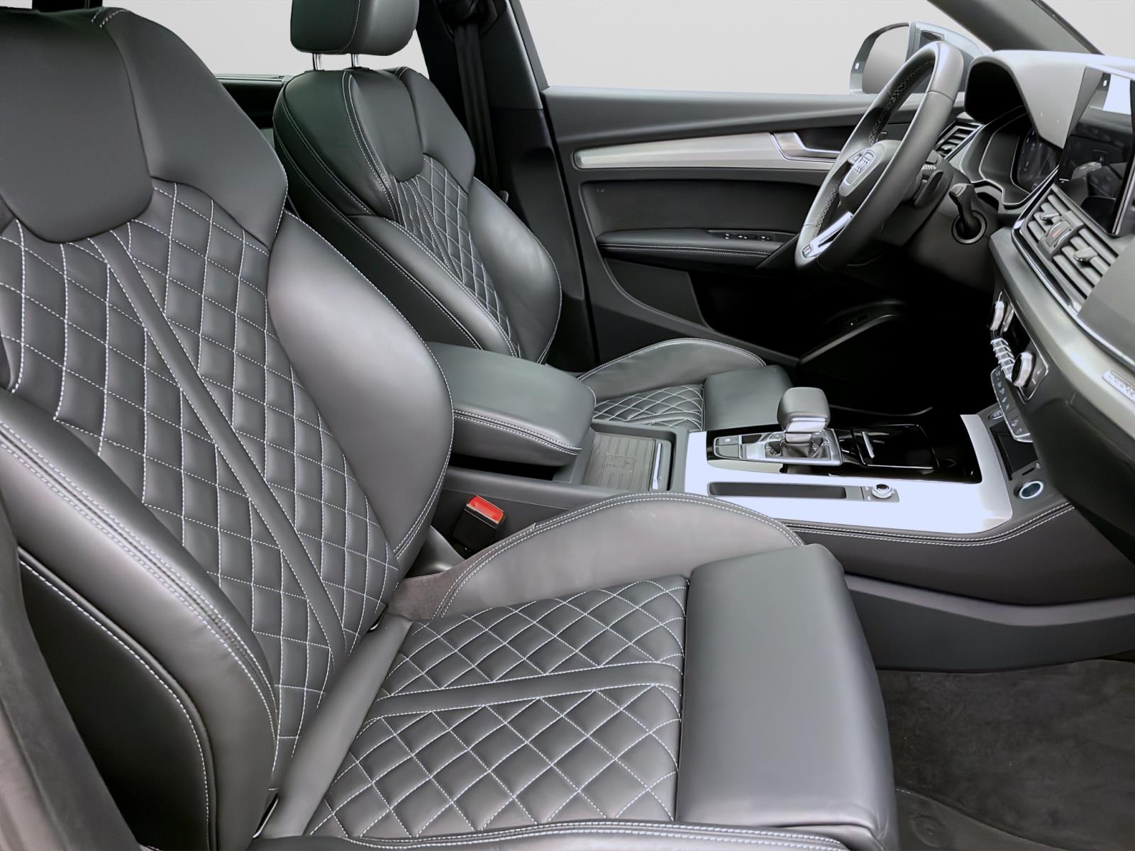 Bild 14: Audi Q5 45 TFSI Q ADVANCED PANO AHK NAVI MATRIX