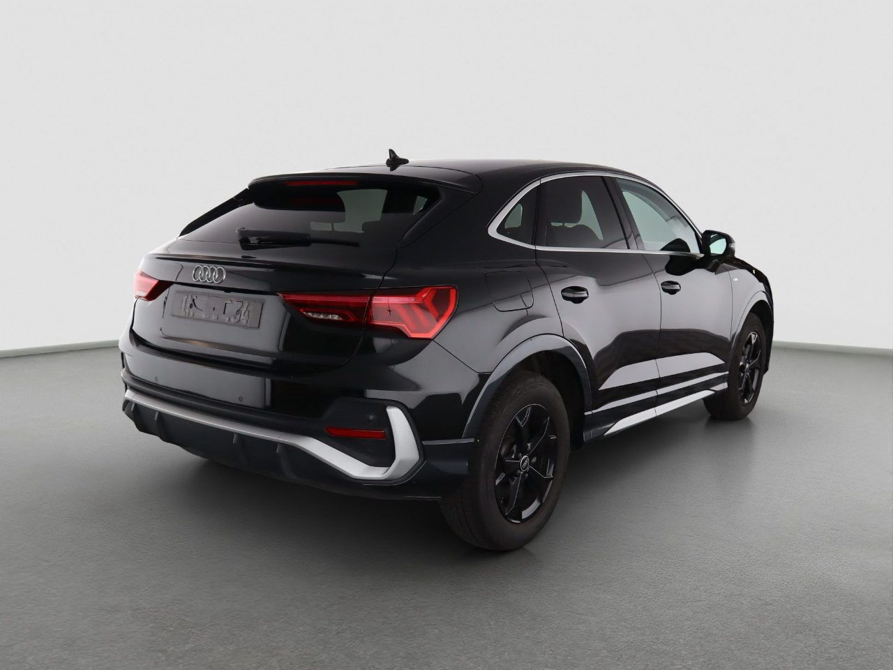 Audi Q3 Sportback 35 TFSI S LINE STANDHZG AHK NAVI KAMERA