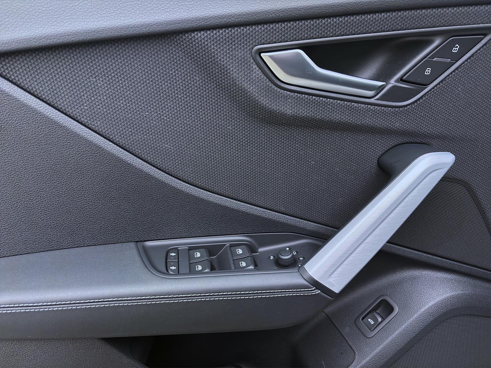 Bild 9: Audi SQ2 Q MATRIX NAVI SITZHZG PDC KLIMA