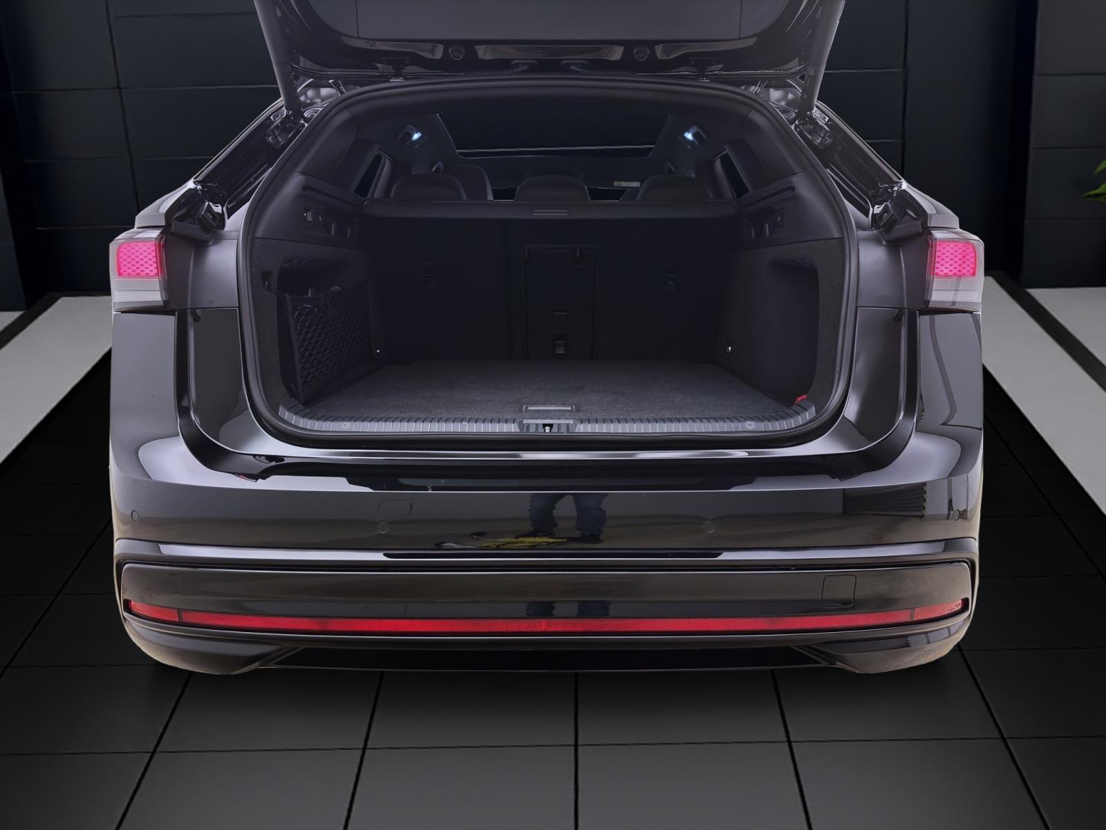 Bild 3: Volkswagen ID.7 Tourer PRO PANO AHK IQ.LIGHT AHK PDC