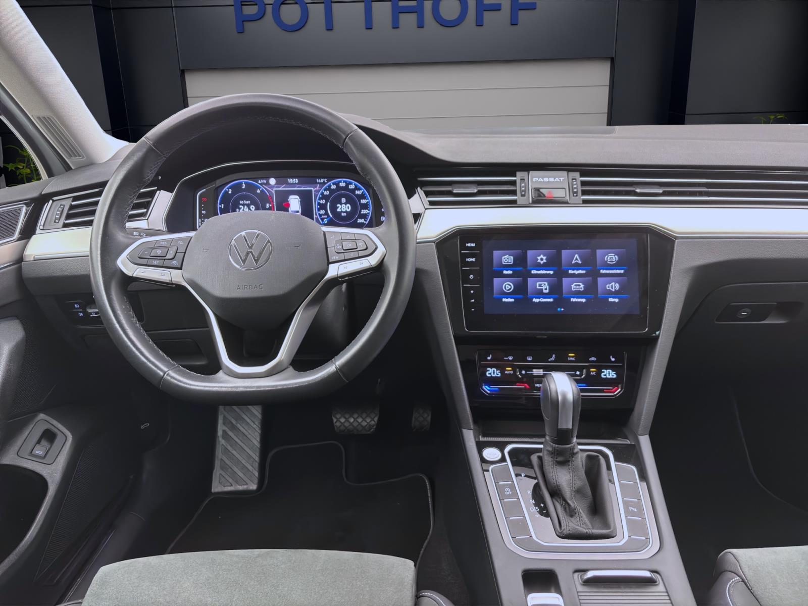 Bild 11: Volkswagen Passat Variant 2.0 TDI DSG ELEGANCE NAVI AHK KAMERA PDC