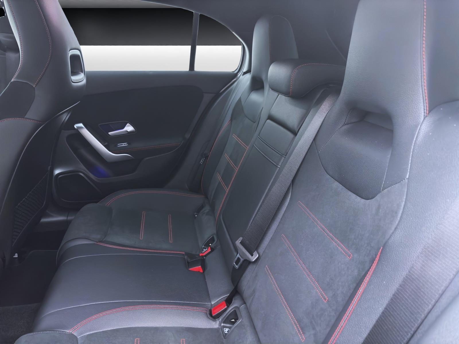 Bild 13: Mercedes-Benz A 200 AMG LINE 360° NAVI LED SITZHZG
