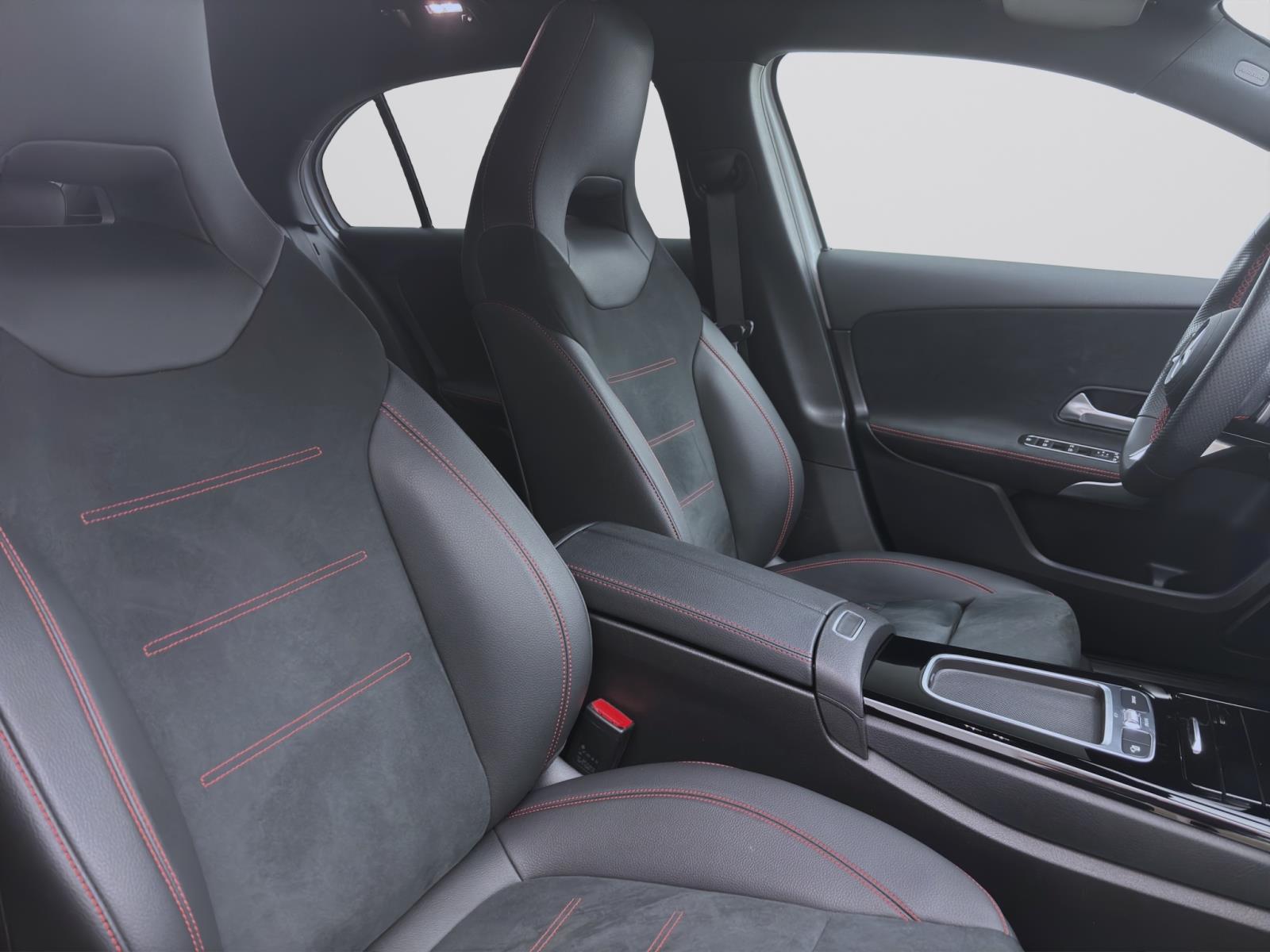 Bild 14: Mercedes-Benz A 200 AMG LINE 360° NAVI LED SITZHZG