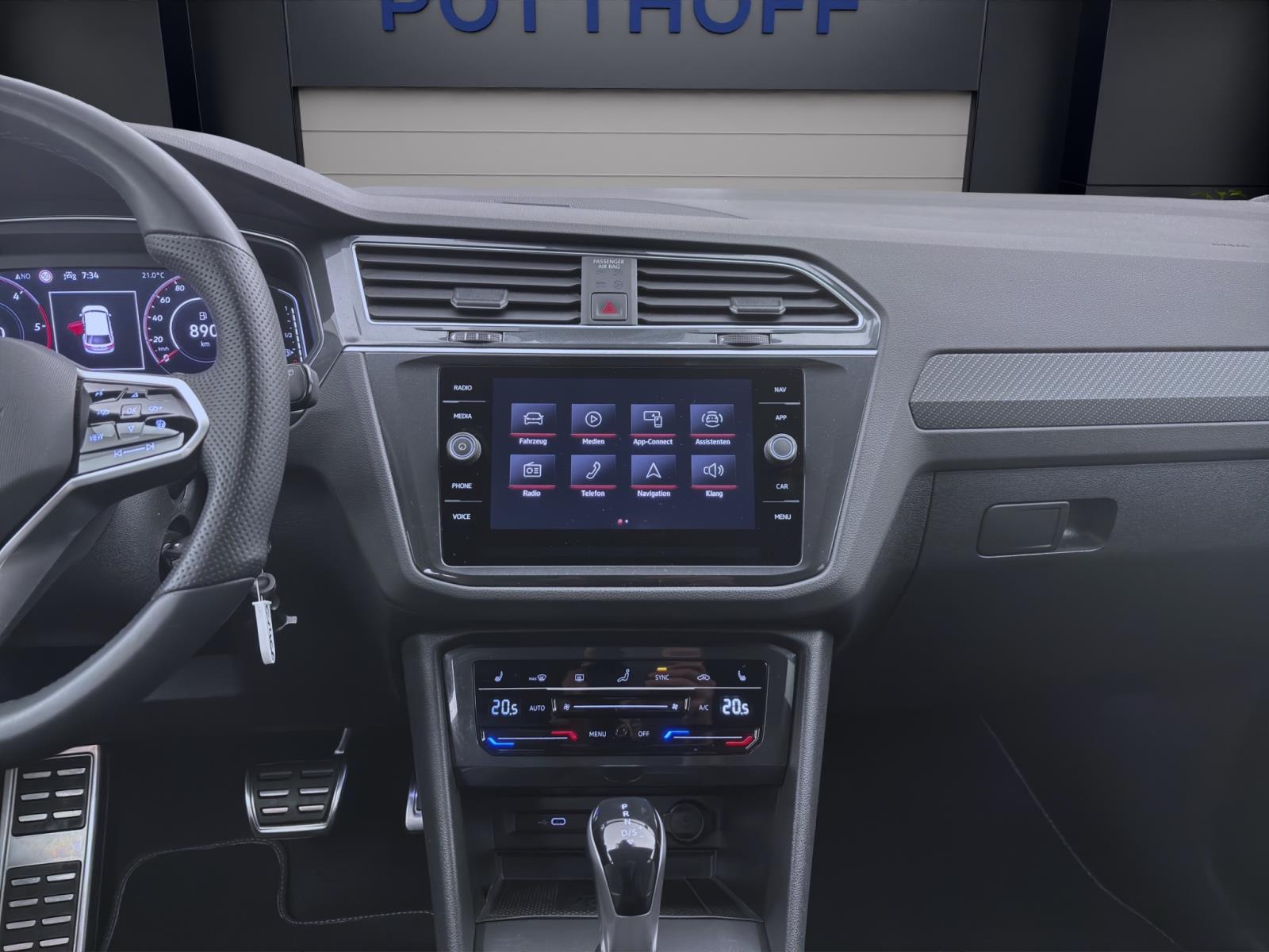Volkswagen Tiguan 2.0 TDI DSG R-LINE NAVI MATRIX KAMERA PDC
